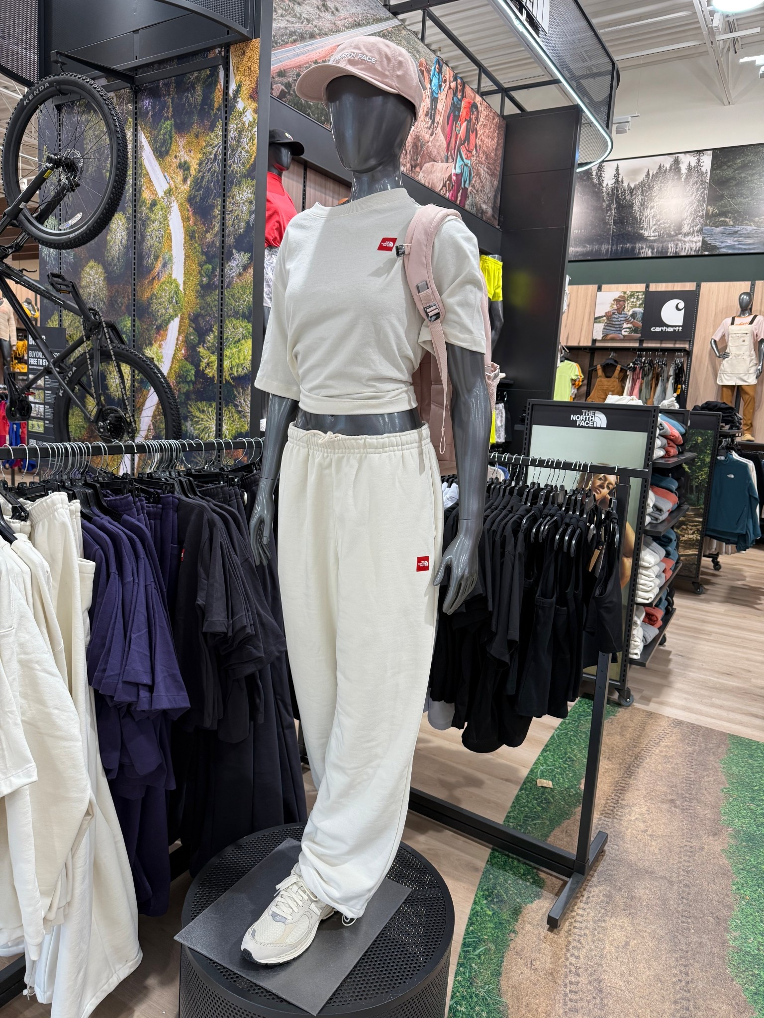 Love this set from The North Face for fall. The shade of white is so good. There’s also a matching crewneck option! 

#LTKStyleTip #LTKPetite #LTKActive