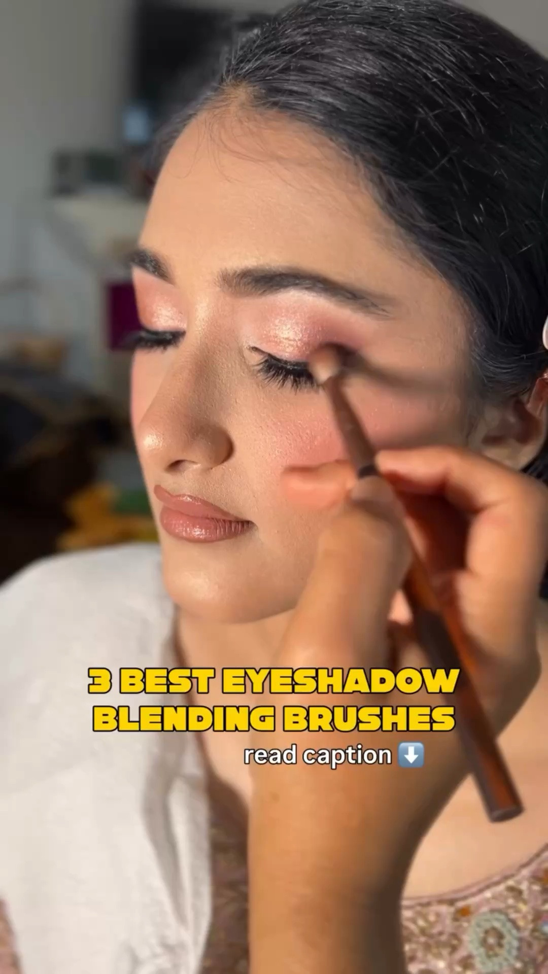 A flawless eyeshadow blend comes down to 3 simple things ✨ - Save this for your next shopping trip 🛍️

🤍 Use less product and build slowly
🤍 Blend the edges, not the entire shadow
🤍 Use the right brushes

Type “Brush” if you want a direct link to these 

My favorite blending brushes:
• MAC 217S @maccosmetics 
• Morphe M433 Pro Firm Blending Fluff Brush @morphebrushes 
• Makeup by Mario EF1 Brush @makeupbymario 

Good blending is less about effort and more about technique. ✨

#MakeupTips #EyeshadowBlending #BridalMakeup #DallasMakeupArtist #BeautyTips