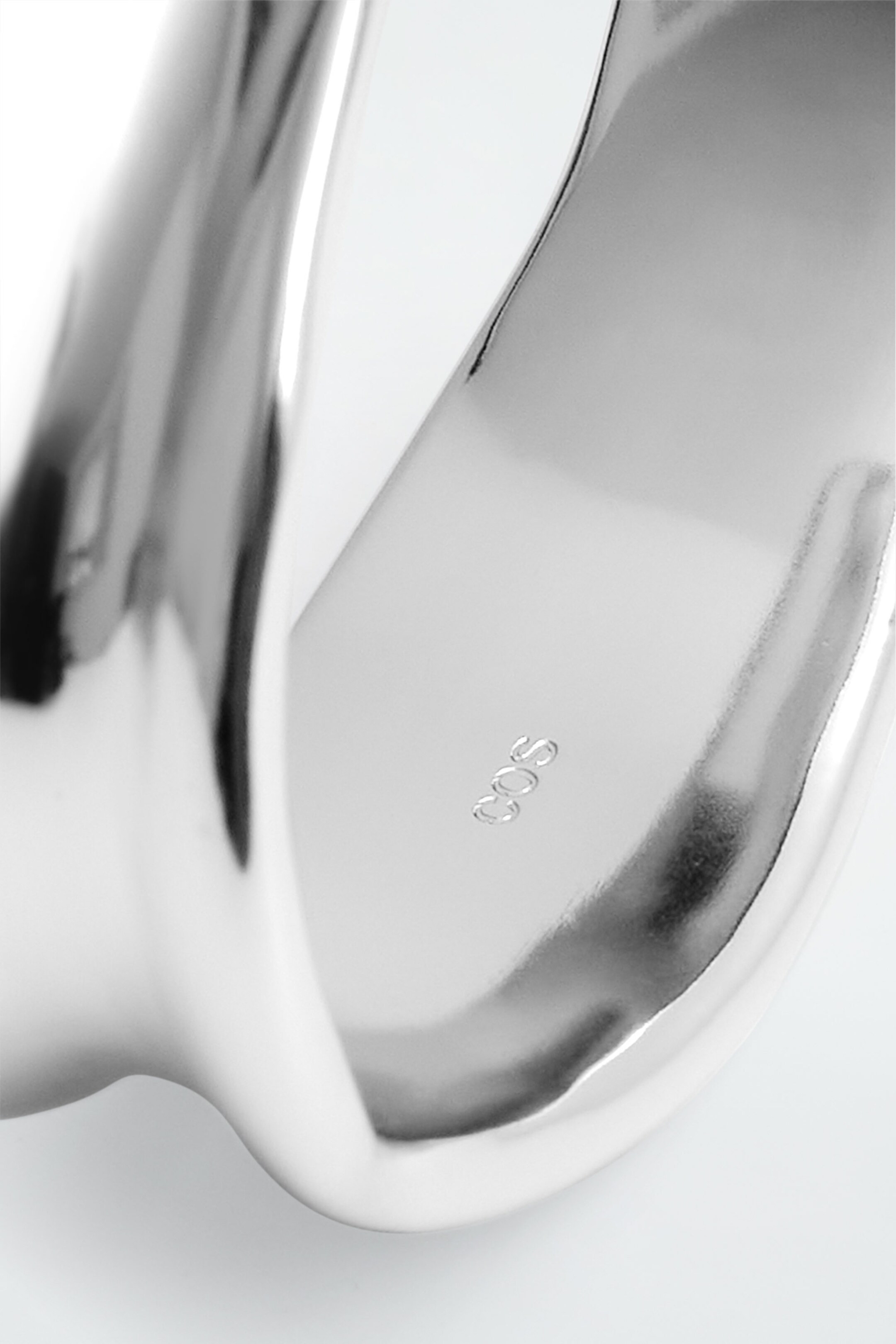 SLIM SCULPTED CUFF - SILVER | COS UK