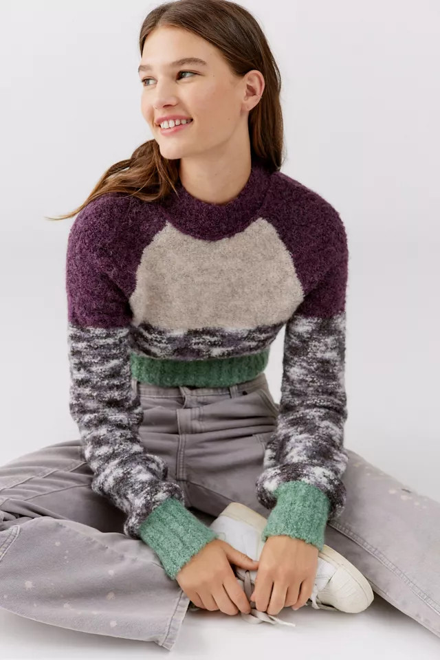 UO Avril Cropped Mock Neck Sweater | Urban Outfitters (US and RoW)