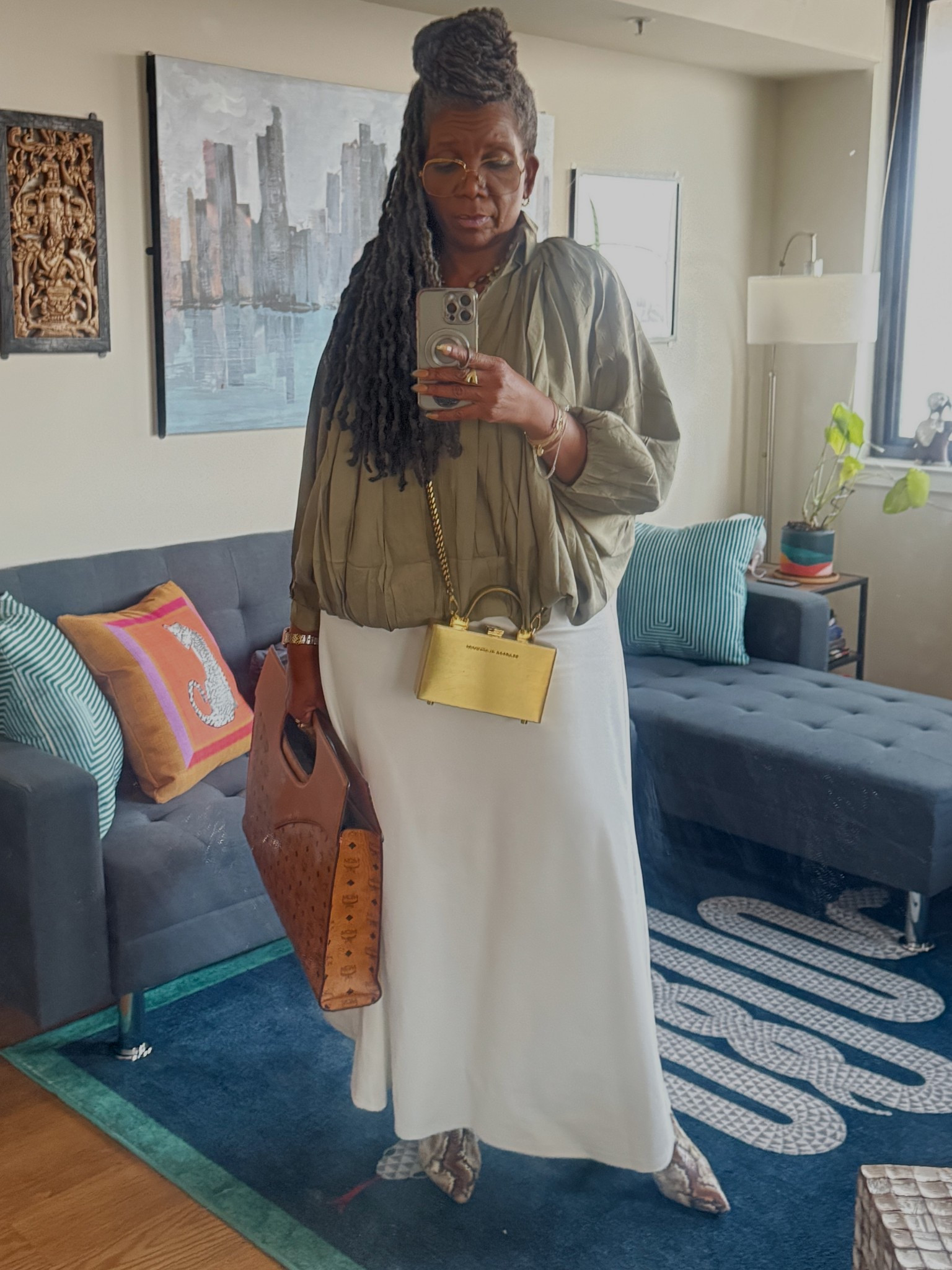 Perfect for transitional weather: winter white & olive.  The best part is the jacket is under $40! 

#LTKdayinmylife #LTKSaleAlert #LTKootd