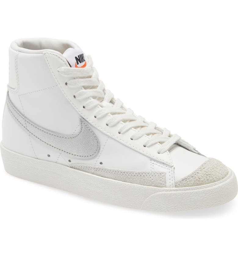 Blazer Mid '77 SE Sneaker | Nordstrom