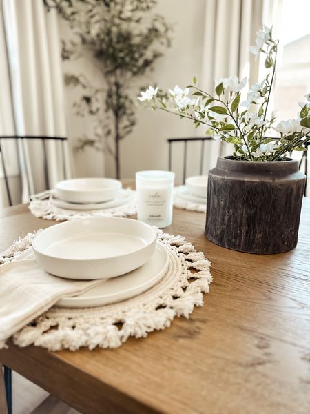 Maybe one of my favorite @walmart finds to date! These dishes are stunning! Had to get the placemats and napkins to pull the look together too! #walmartpartner #walmarthome