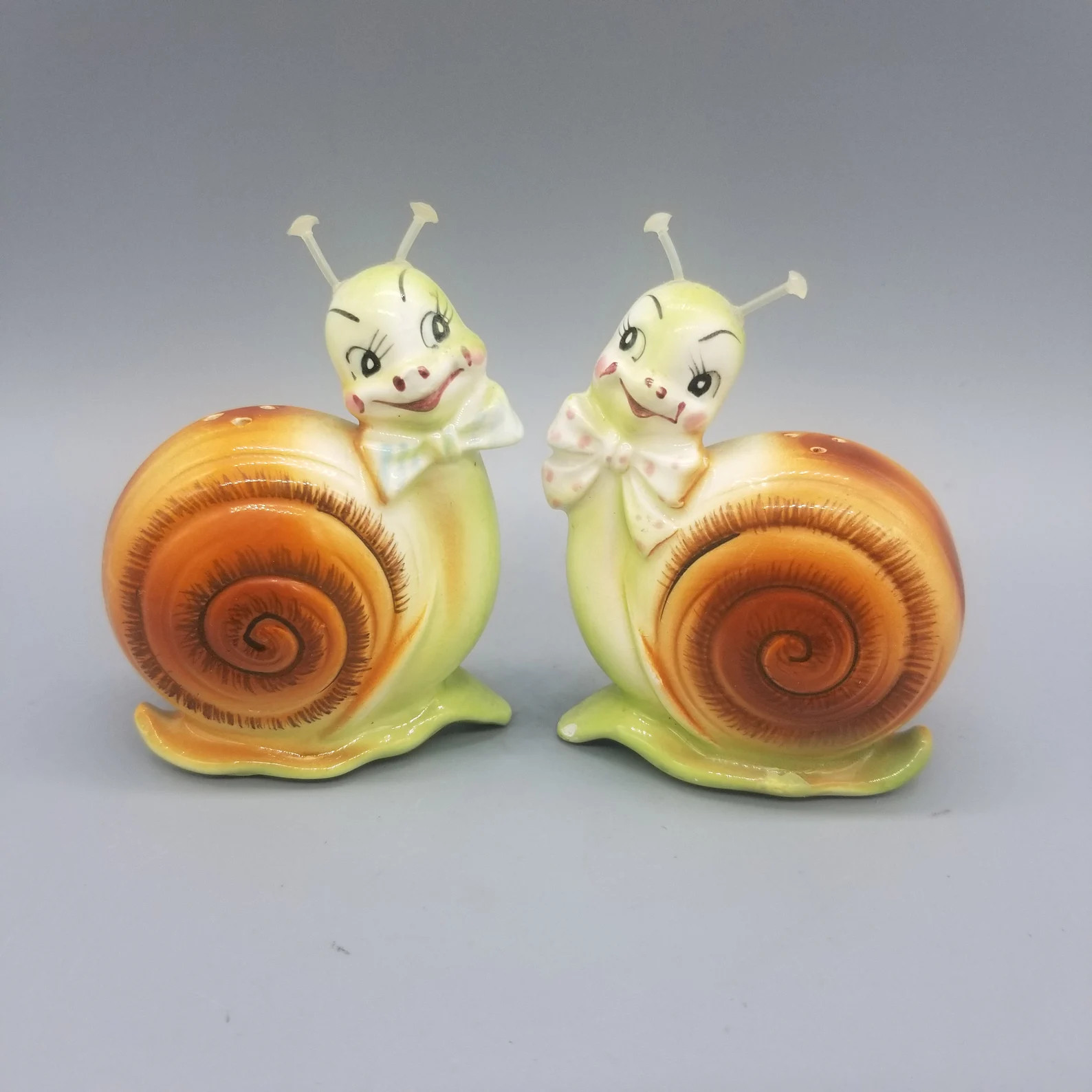 Vintage Enesco Anthropomorphic Snail Salt & Pepper Shakers - Etsy | Etsy (US)