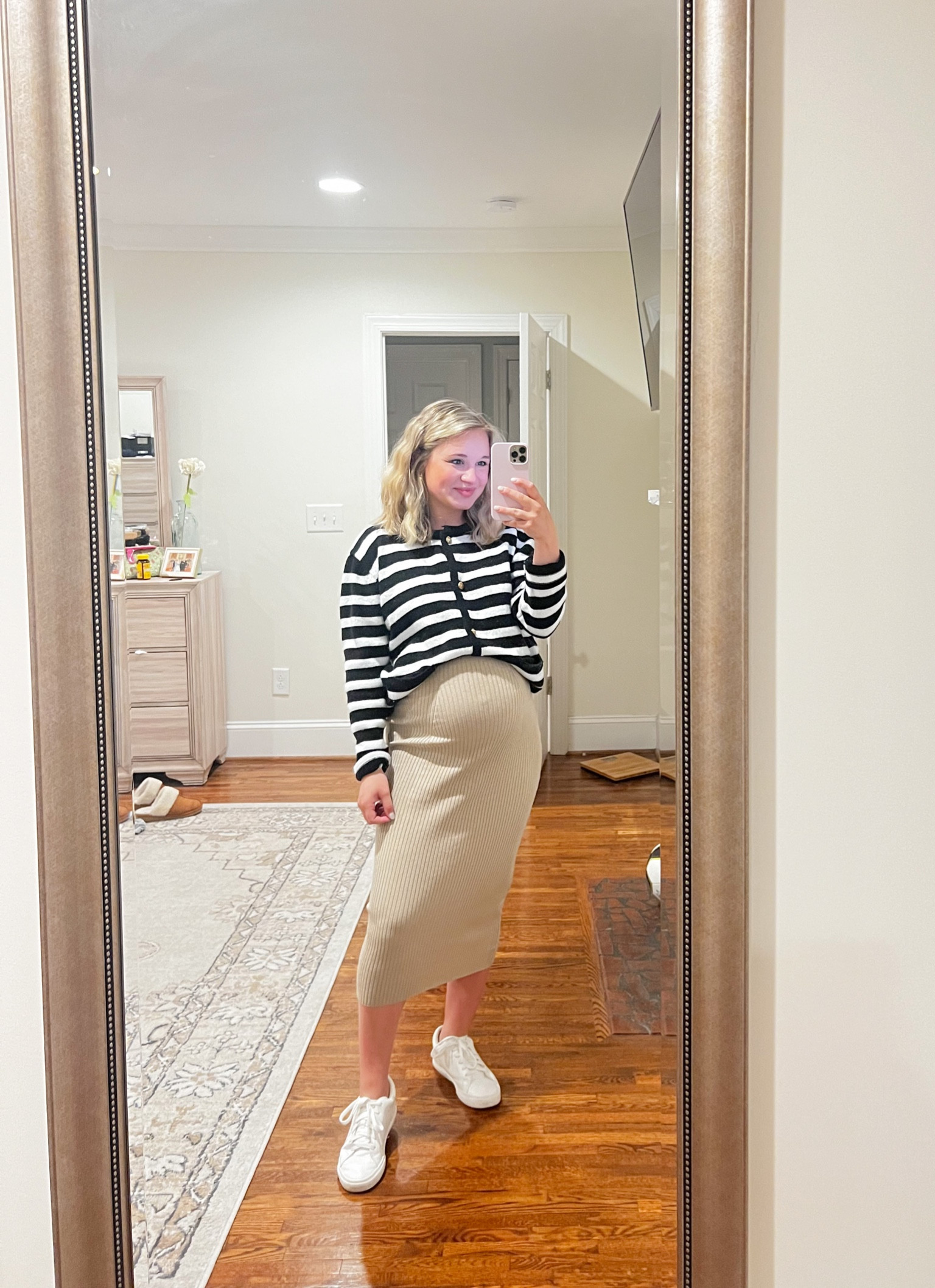 Bump friendly work outfit! Wearing a size small in both top and dress :)

#LTKSeasonal #LTKstyletip #LTKbump