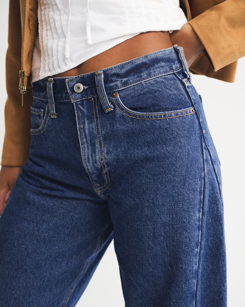 Curve Love Mid Rise Barrel Jean | Abercrombie & Fitch (UK)