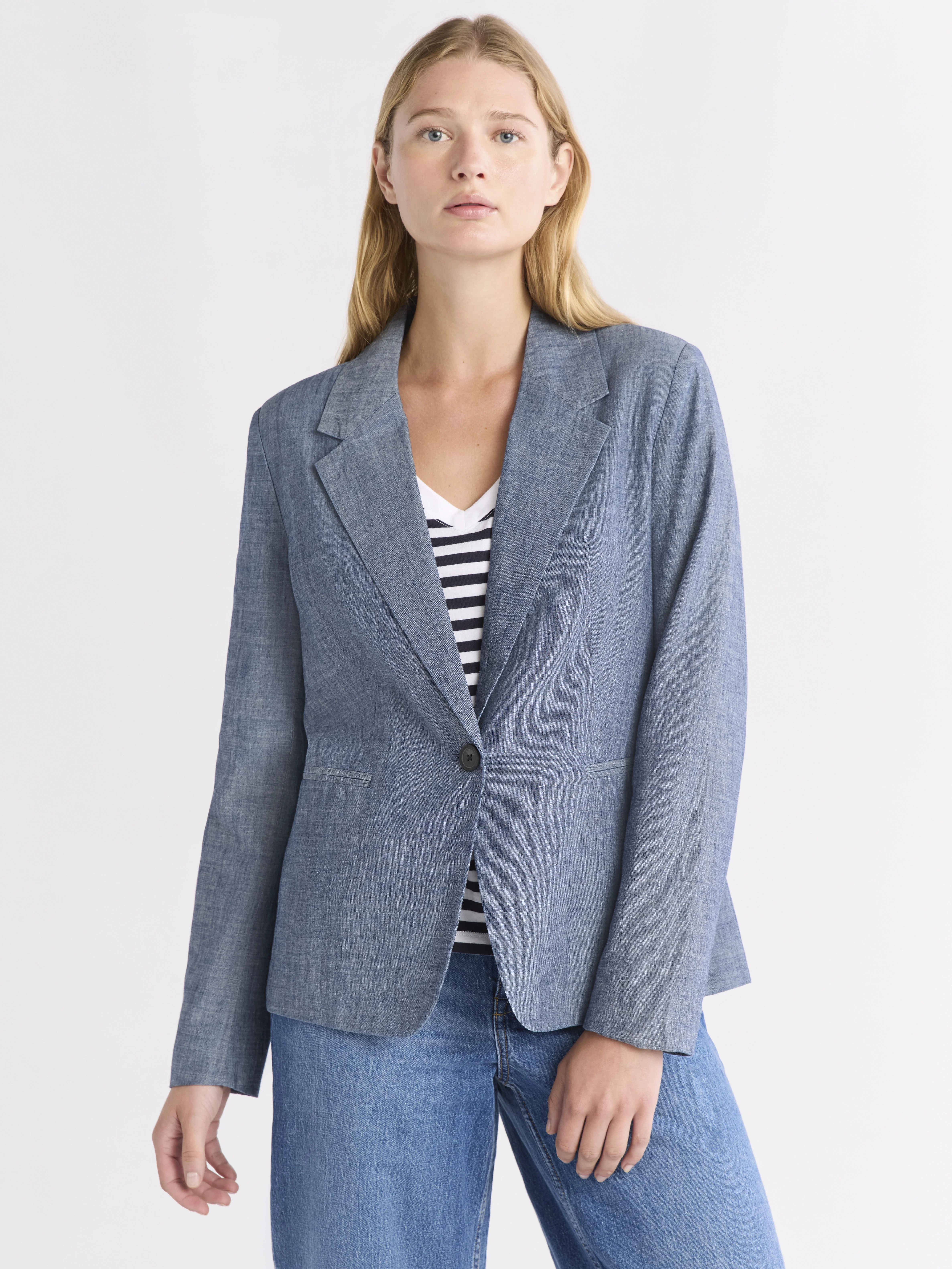 Free Assembly Women's Single Breasted Chambray Blazer, Sizes XS-XXL | Walmart (US)