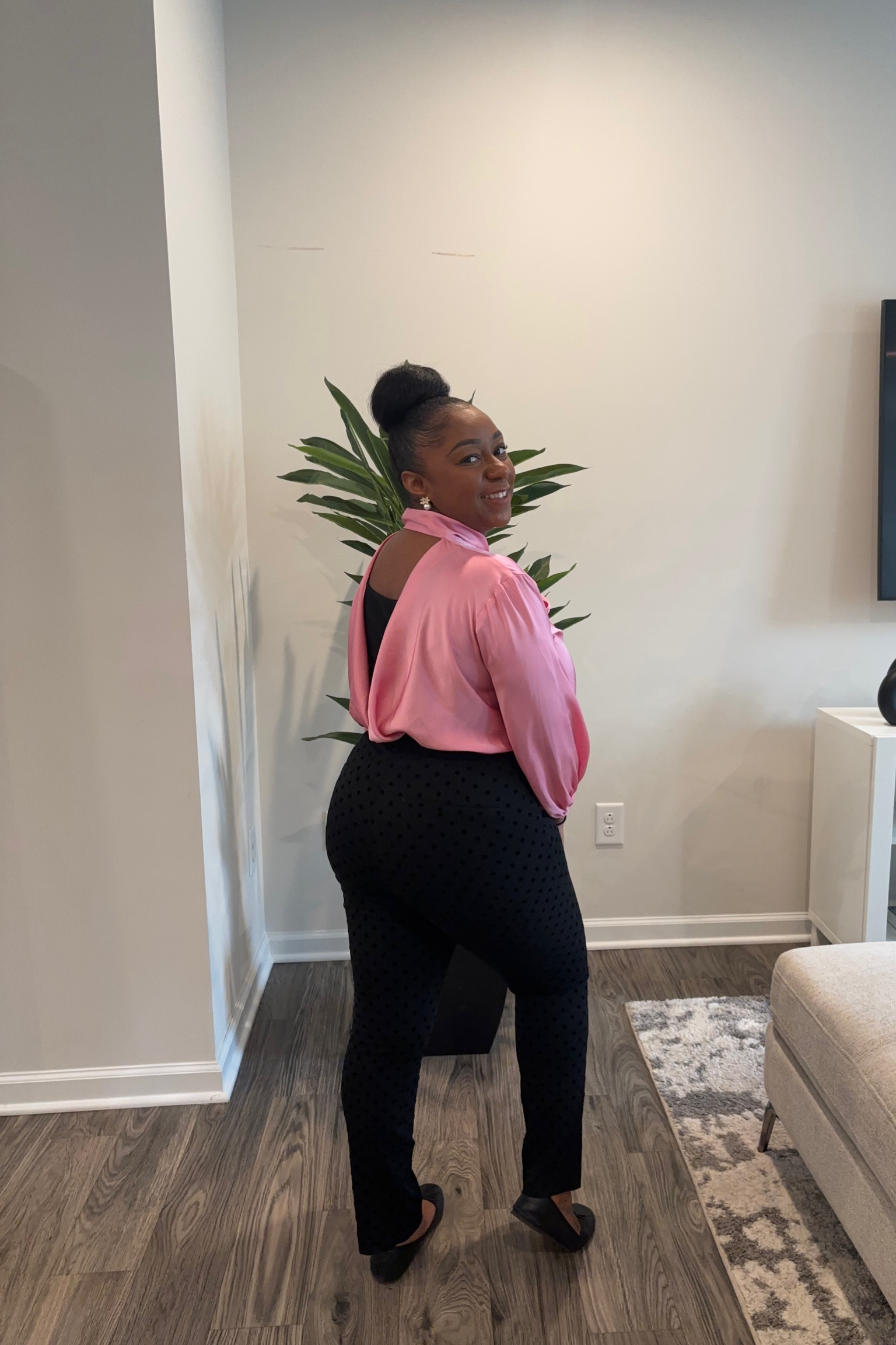 Pretty in pink! Who says dressing up for work has to be boring! 

#LTKStyleTip #LTKWorkwear
