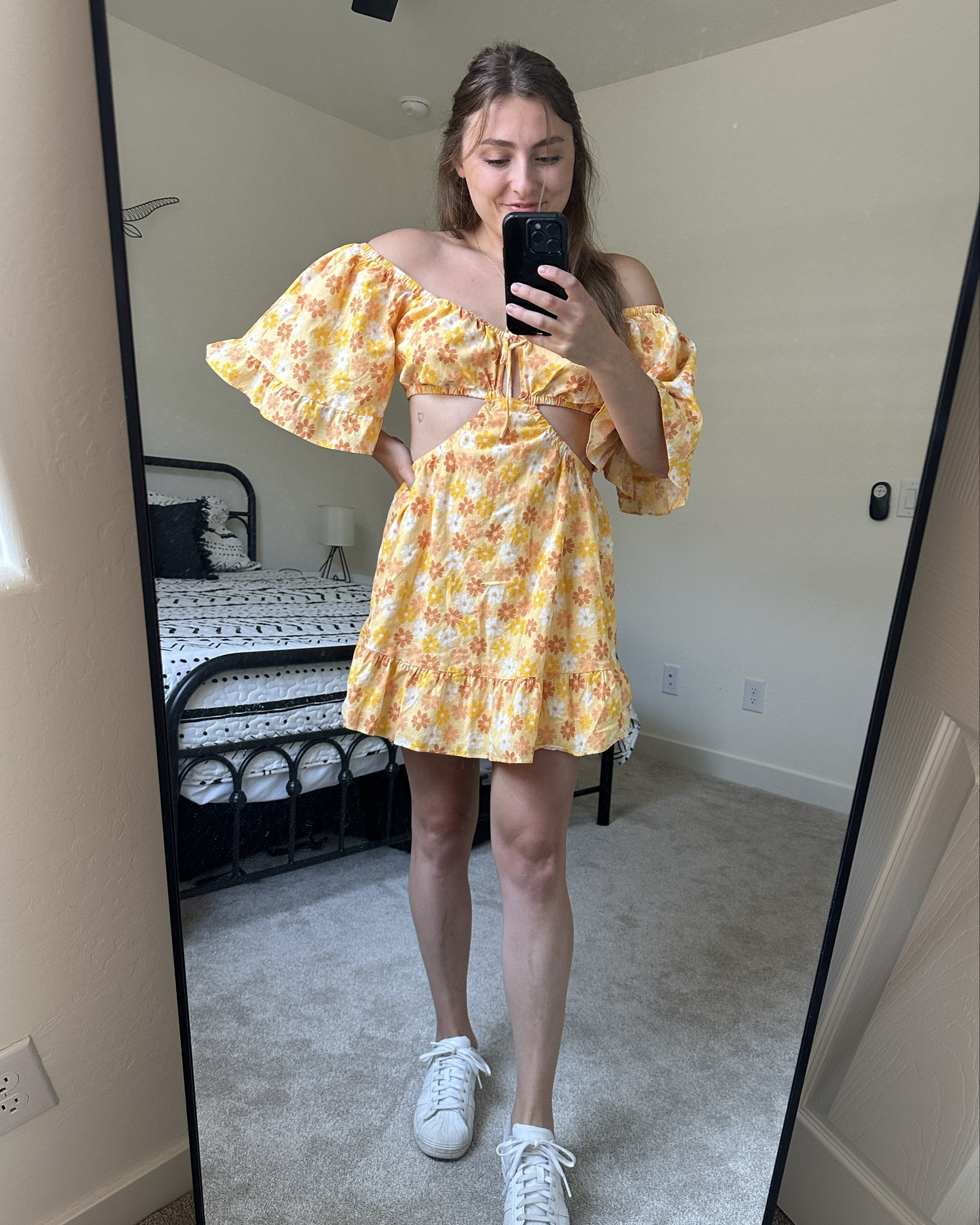 Summer dress perfect for date night or vacay 🫶🏻☀️
SABO
True to size
Tagging Poshmark listings too if it’s out of stock on Sabo’s website!

Toria Off the Shoulder Skirt Mini Dress

SABO skirt, floral dress, vacation outfit, summer dress, honeymoon dress, date night dress, women’s mini dress, cut out dress, off the shoulder dress, open back dress

#LTKSeasonal