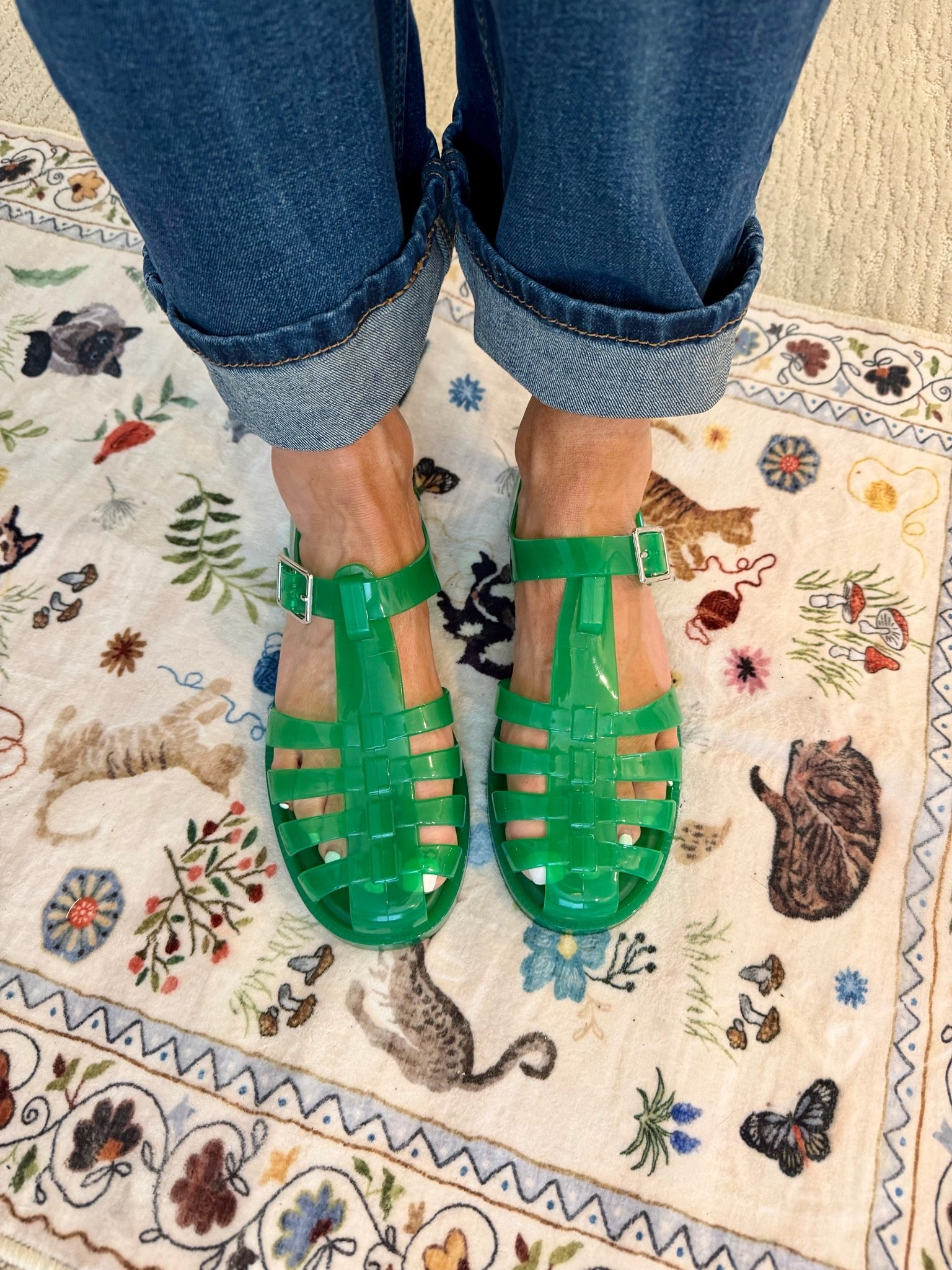 Jellies!

#LTKfitnessgoals #LTKootd #LTKgrwm