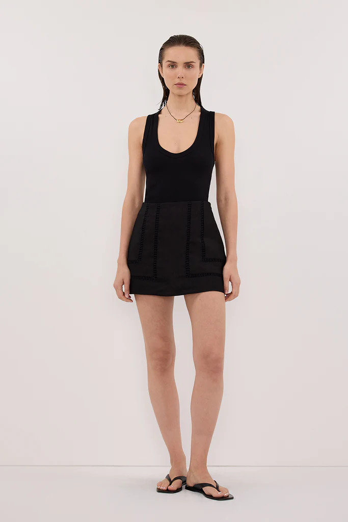 LINDSAY BLACK LINEN SKORT | DISSH