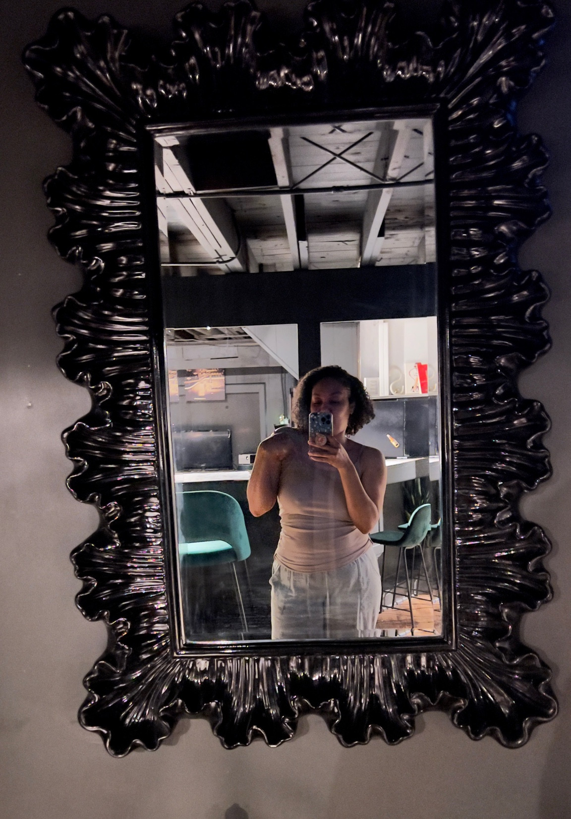 Buy the mirror

#LTKHome