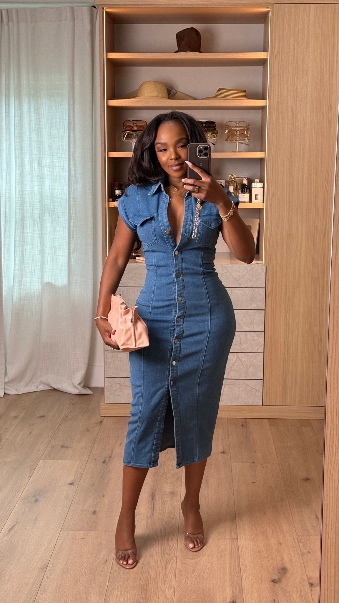 Hi babes! 💙

This denim midi dress is such a flattering staple for spring and summer. The structured fit hugs in all the right places while still feeling comfortable, and the button-front detail gives it that elevated effortless vibe.

I love pieces like this because they instantly make you look put together with almost no styling needed. Just add heels and a cute bag and you’re done.

Perfect for:
Brunch
Date nights
Vacation dinners
Summer events
Girls night

📏 Measurements:
5’4” | 140 lbs | 36D | 27 | 40
Wearing size Small

Everything is linked below ✨

xx Kira | IG: KirasFashionFinds

#LTKgrwm #LTKootd #LTKvlog