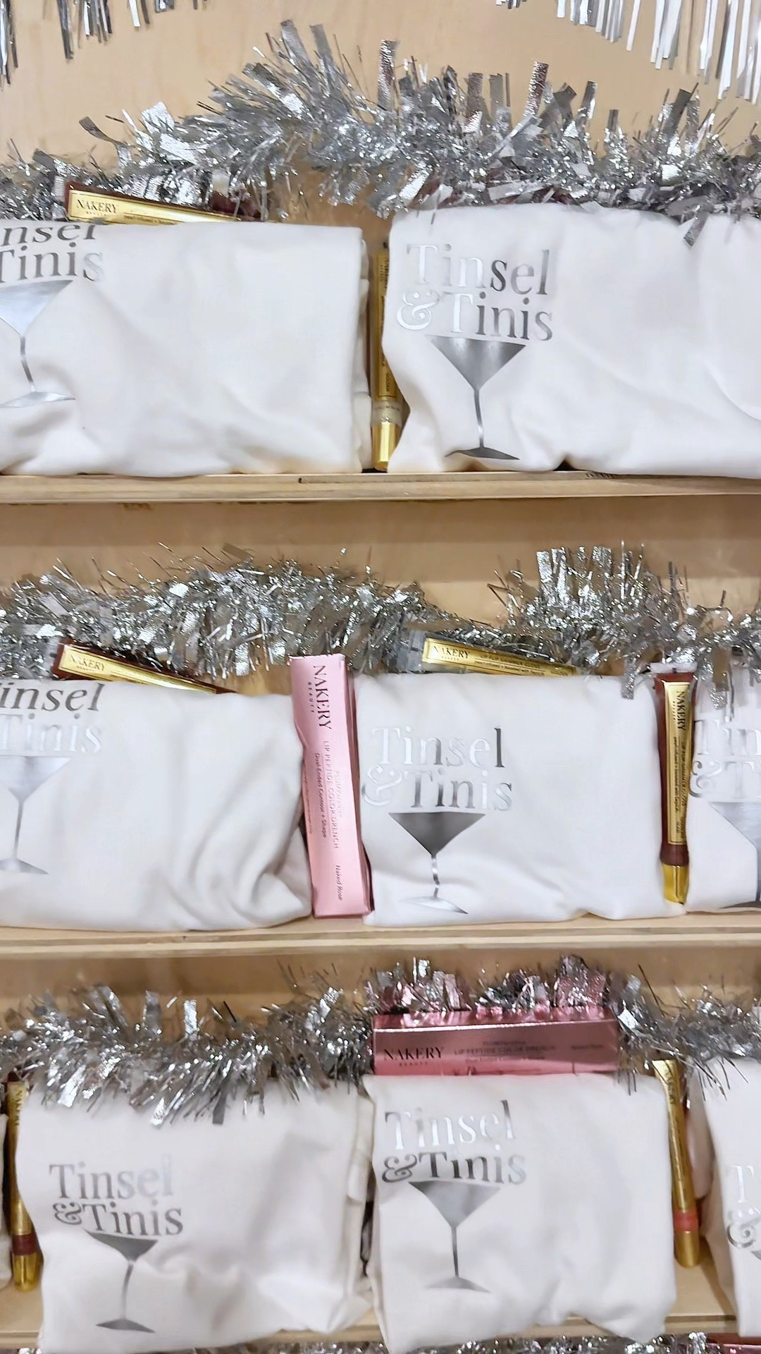 Best lip colors and glosses!!


#LTKHoliday #LTKGiftGuide #LTKselfcare