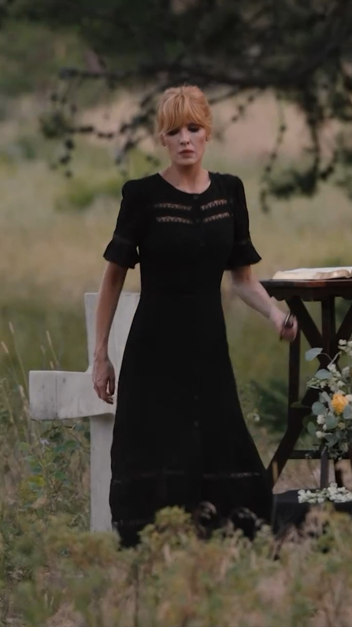 Shop Beth Dutton's black short sleeve button front dress, black sunglasses worn on the series finale of Yellowstone #BethDutton #Yellowstone #CelebrityStyle #CelebStyle


#LTKStyleTip