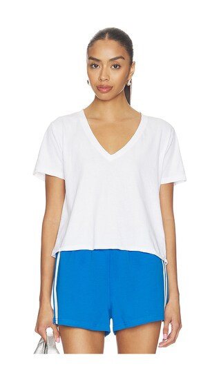 perfectwhitetee Crispy Cotton V Neck Tee in White. - size S | Revolve Clothing (Global)
