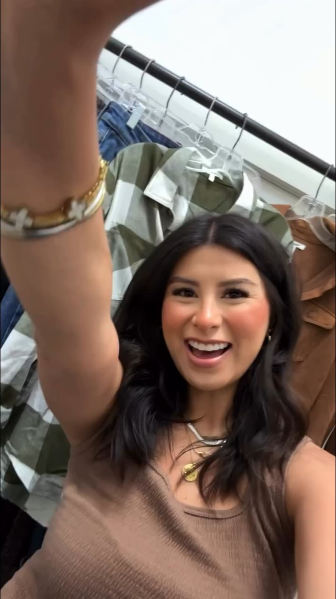 A little wild, a little luxe it’s fall’s main character look. 🖤🐆

@maurices #maurices #mbassador #discovermaurices #styleinﬂuencer