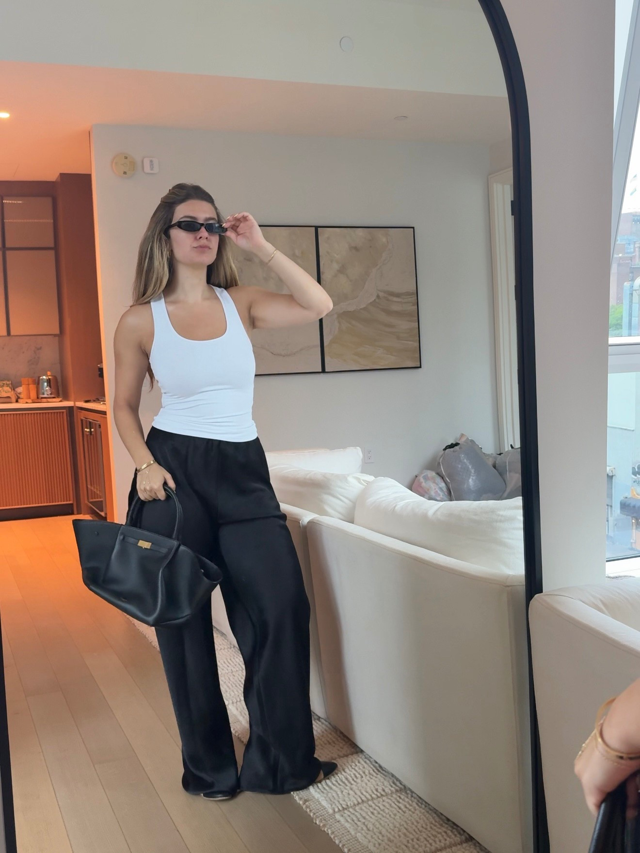 OOTD! My tank is Tank Air but linked similar 🖤

#LTKStyleTip #LTKFindsUnder100 #LTKSeasonal