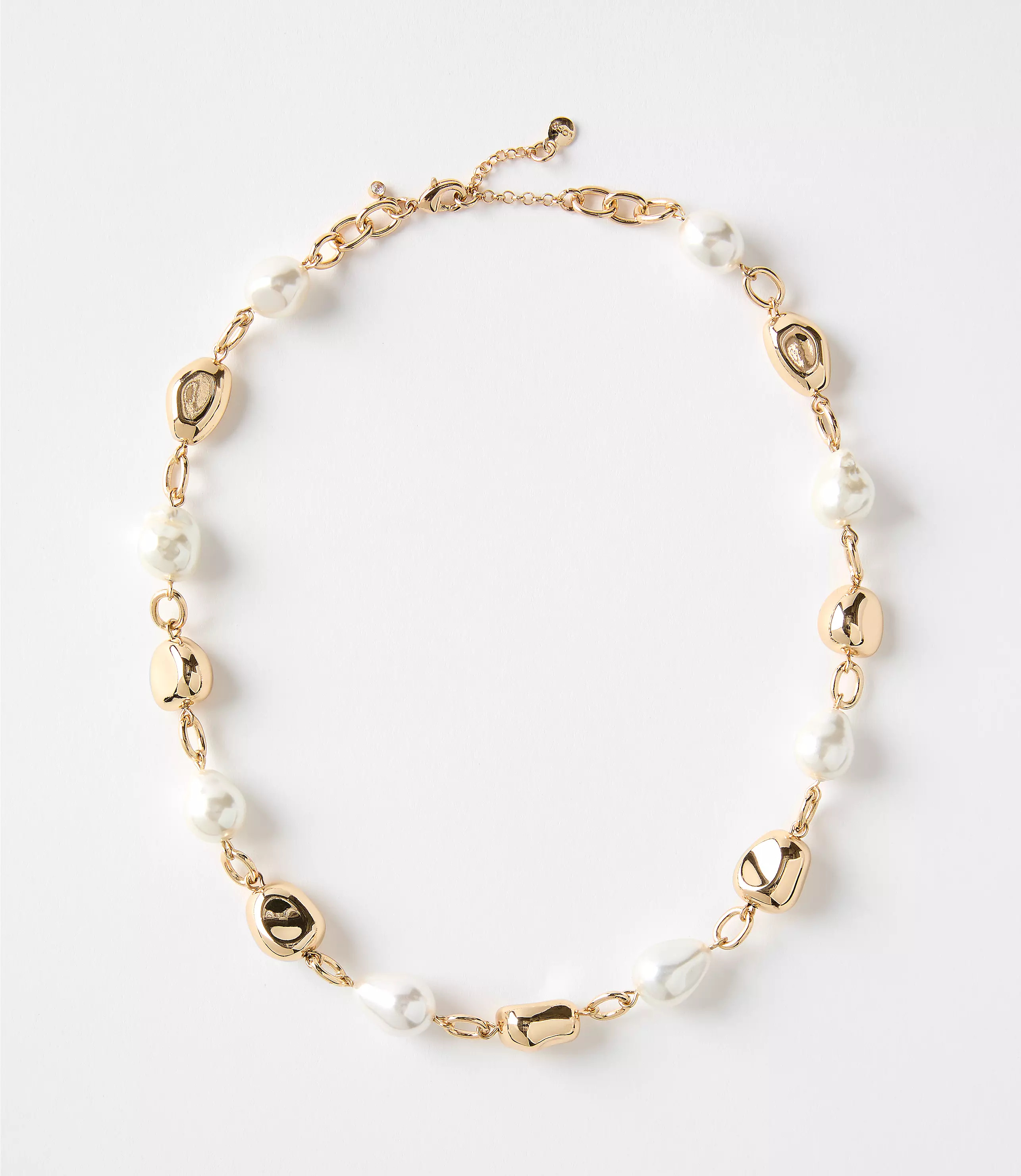 Pearlized Molded Statement Necklace | LOFT