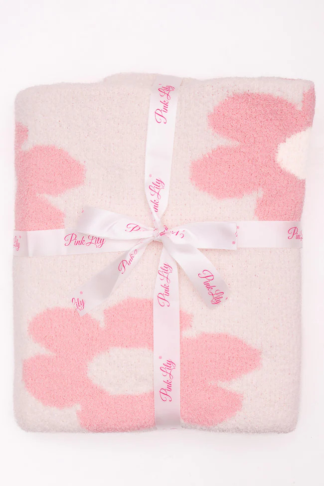 Make Me Believe Pink Daisy Blanket | Pink Lily