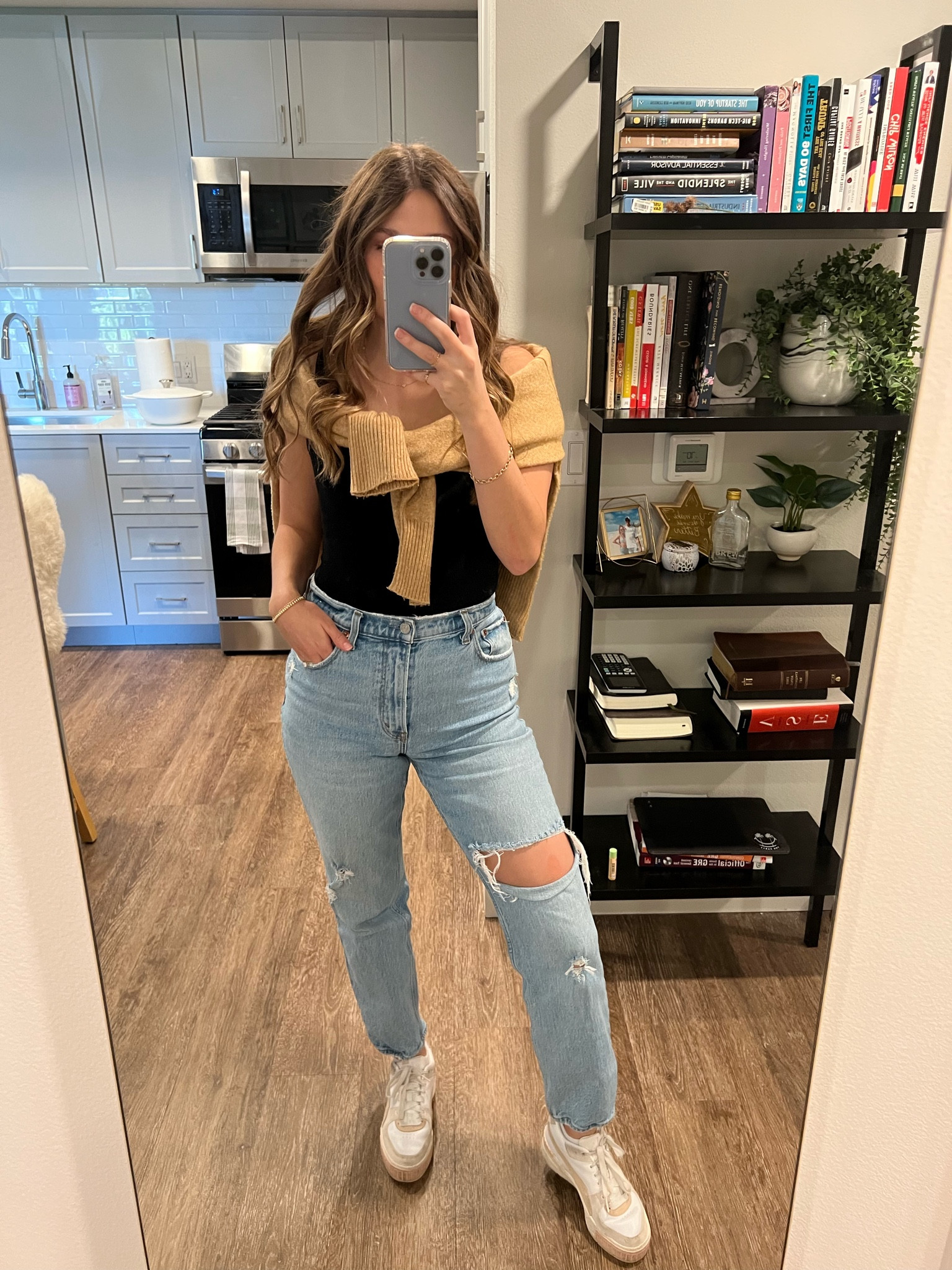 Simple Outfit, Neutral Outfit, Abercrombie Jeans, White Sneakers, Neutral Aesthetic