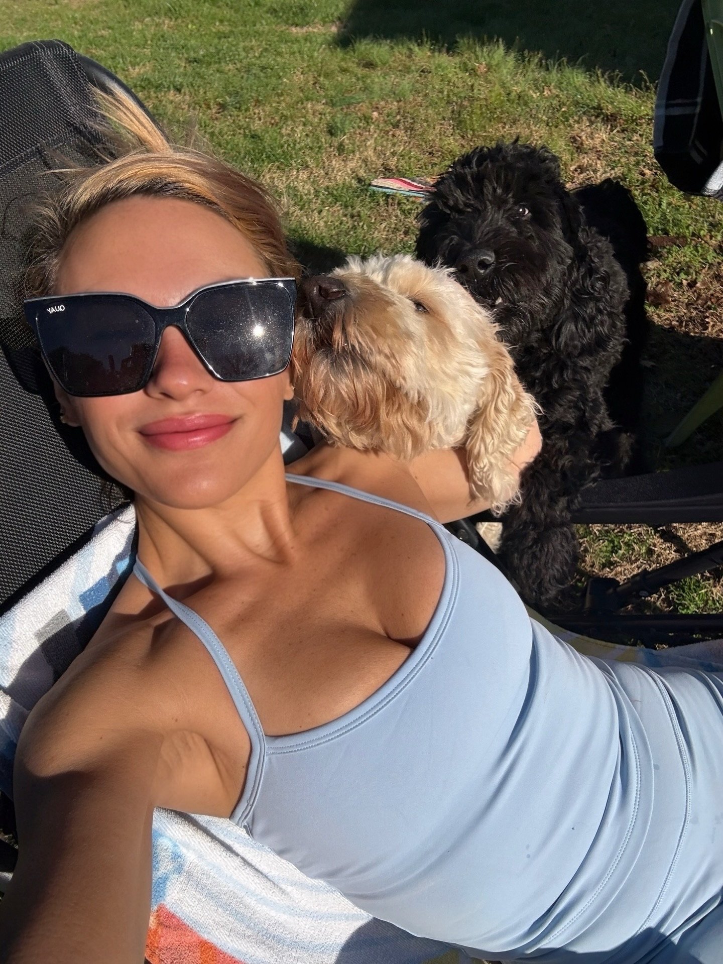 Sunshine, good energy, and my little crew ✨
.
#goodenergy #vitamind #goldendoodle #labradoodle #momlifeisthebestlife💕