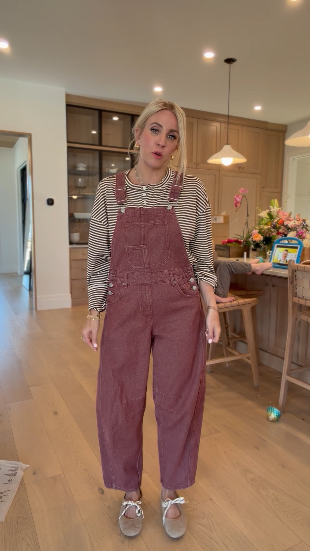 My favorite overalls are back! The color is “brown” but they look more mauve!

#LTKdayinmylife #LTKootd #LTKgrwm