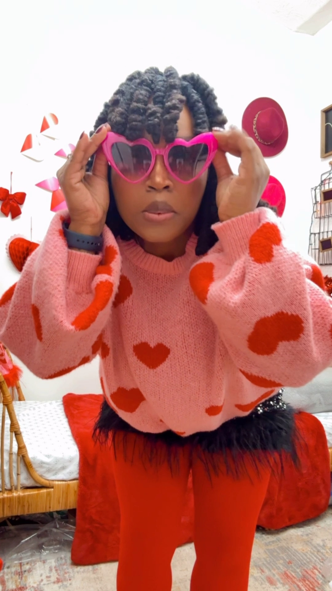 Kicking off the new year Shining in my sassy sparkling pieces from SHEIN

Valentine’s day season is NEXT so I created a  New Year’s Eve meet Valentine’s Day look!!!

#LTKSaleAlert #LTKdayinmylife #LTKootd