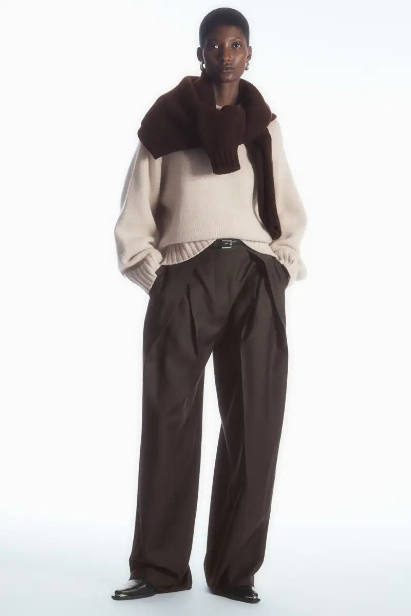 CHUNKY PURE CASHMERE CREW-NECK JUMPER - CREAM - COS | COS UK