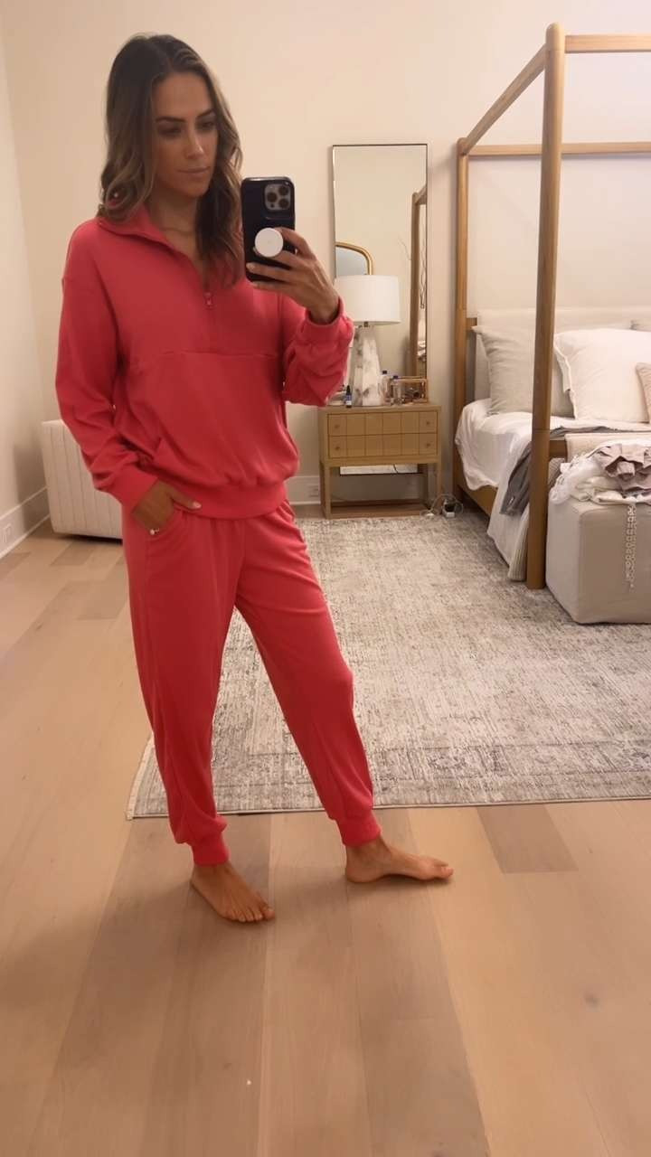 The coziest lounge set that I've been LIVING in! 

 #LTKSeasonal #LTKActive #LTKStyleTip