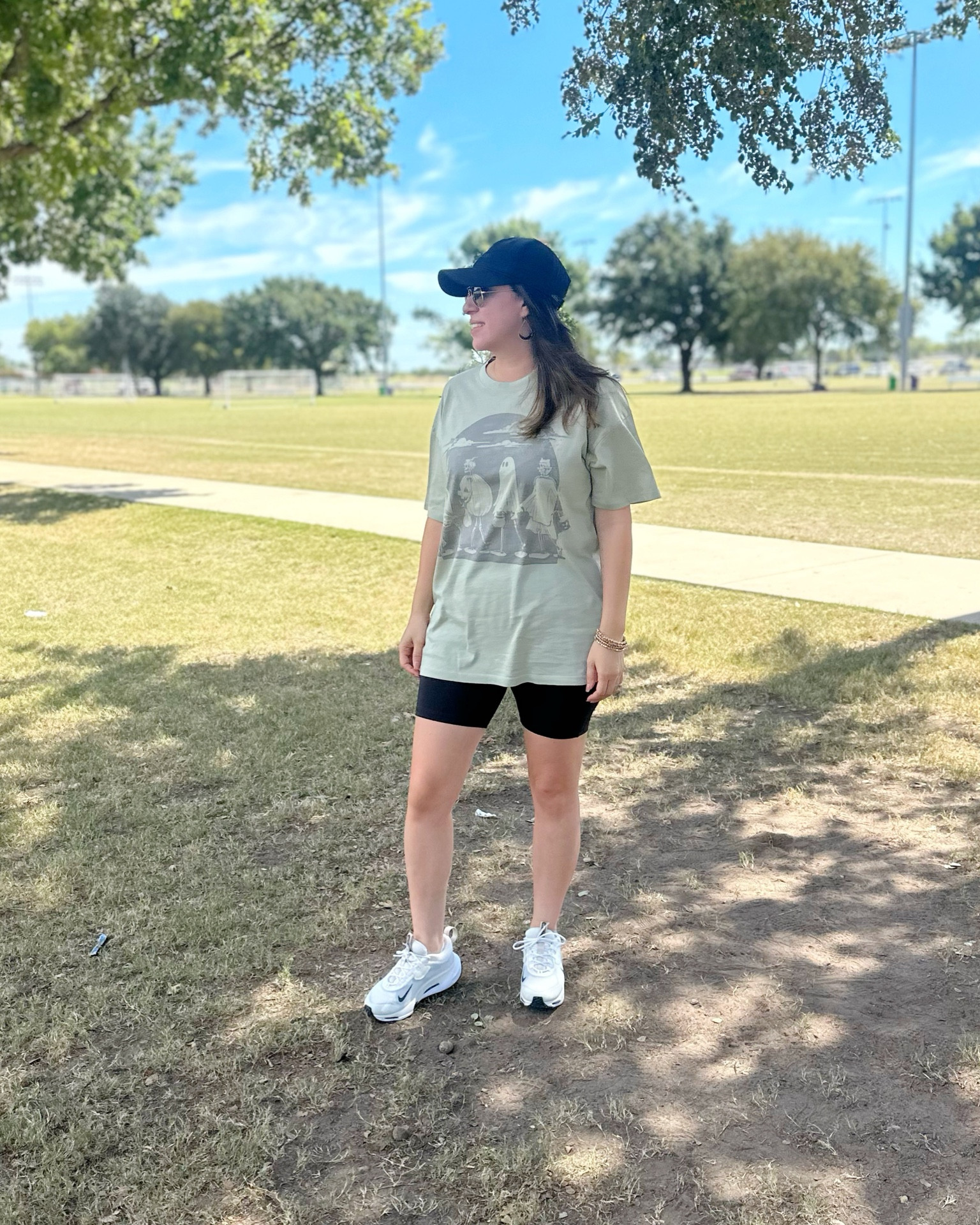 ON SALE! Halloween shirt that’s so soft! I linked a few others I love as well from Aeri! 

#LTKSaleAlert #LTKActive #LTKMidsize