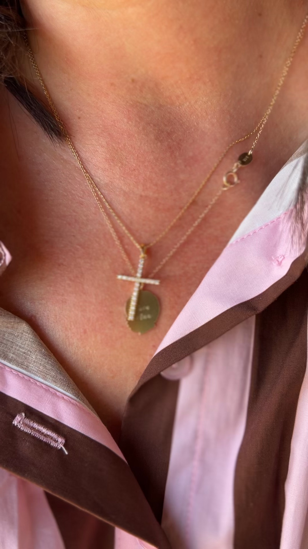 Loving my new cross necklace from @Electric Picks Jewelry ! It’s the perfect size and looks so luxe!

#LTKCon #LTKootd