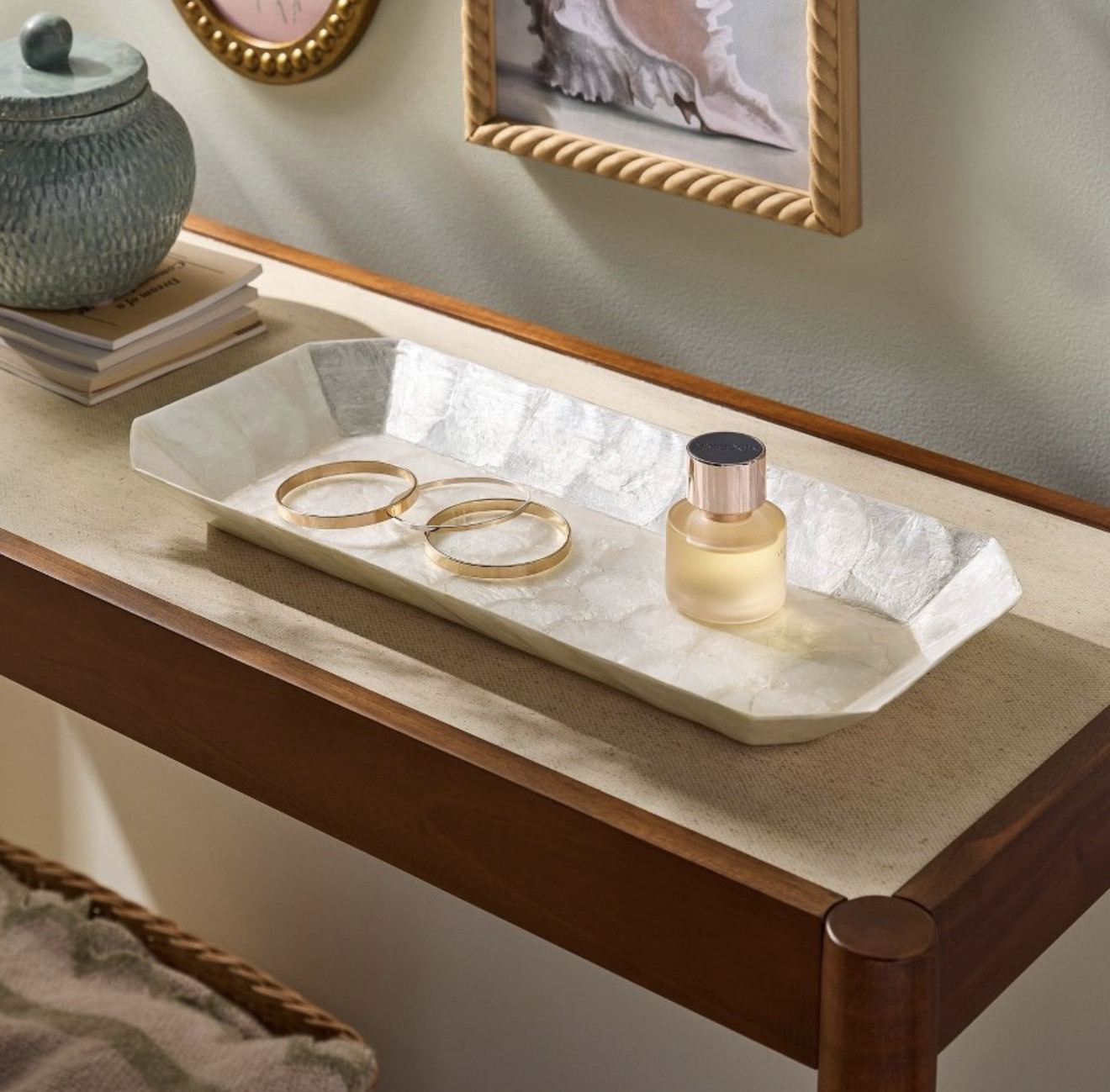 This tray is perfect for everyday styling ✨ A beautiful way to corral jewelry, fragrance, or small essentials while keeping things polished.

#LTKHome