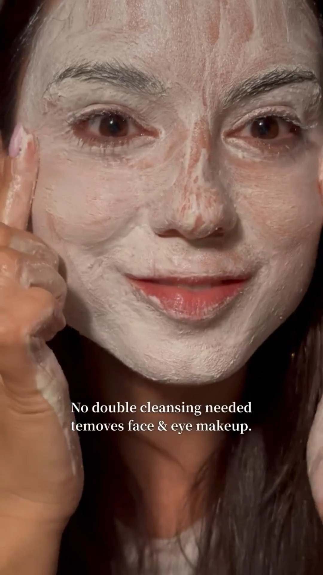 Absolutely in love with this Mochi rice cleanser💕 
It removes all impurities and even my makeup without double cleansing 😍 
Its texture so fun and smells so good… definitely recommend 🥰
@arencia_influencers @arencia_global 

#ugccommunity #ugccreator #ugcskincare #skincarecontentcreator #skincareproductreview