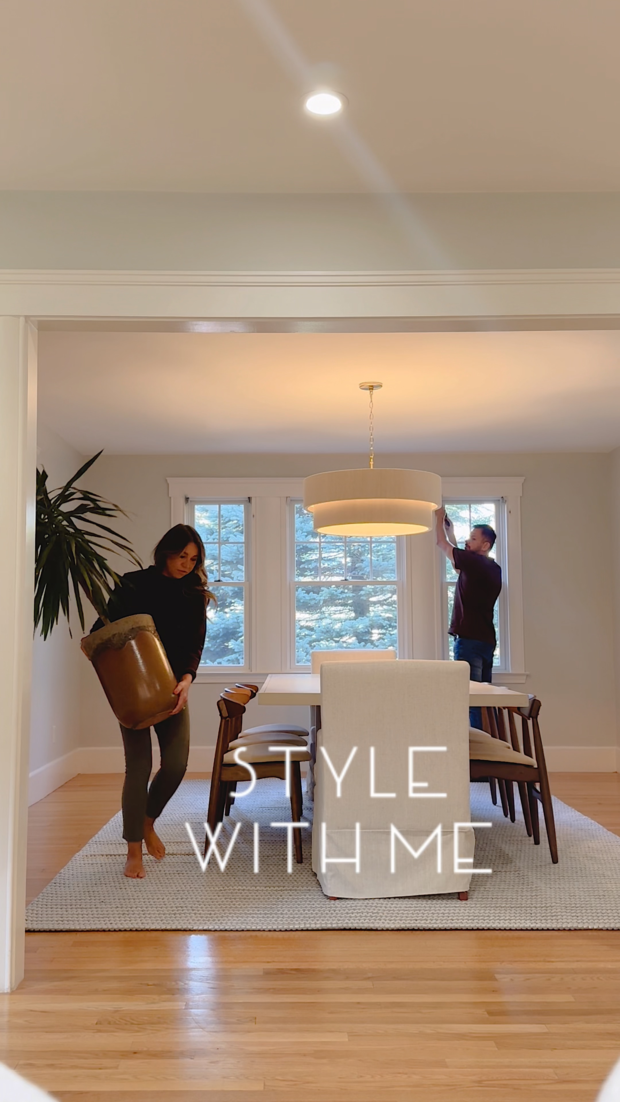 Style your Dining room with @wayfair.
Dining room designing is always so much fun. I wanted to share this fun reel showing a time lapse of our styling day. The Gallman dining chairs were such a great addition to the overall aesthetic. These mid-century modern chairs are crafted from solid wood and present an airy frame and a curved backrest to offer the comfort and style that our clients couldn’t resist. Thanks once again @wayfair for helping me create the perfect space for my clients!
@shop.ltk #Wayfair #Wayfairpartner #liketkit @Wayfair


#LTKStyleTip #LTKHome #LTKVideo