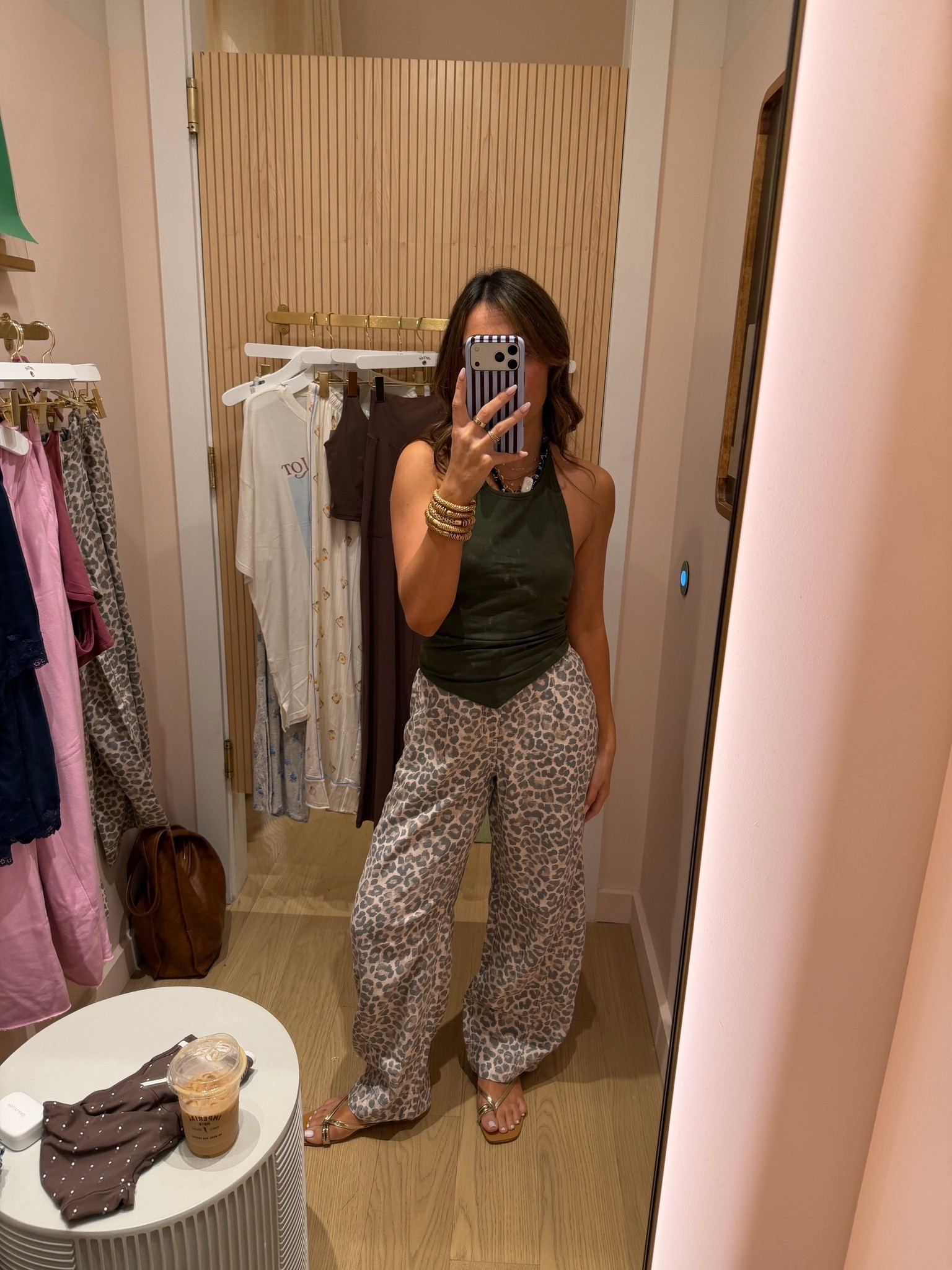 Small top xs pants!