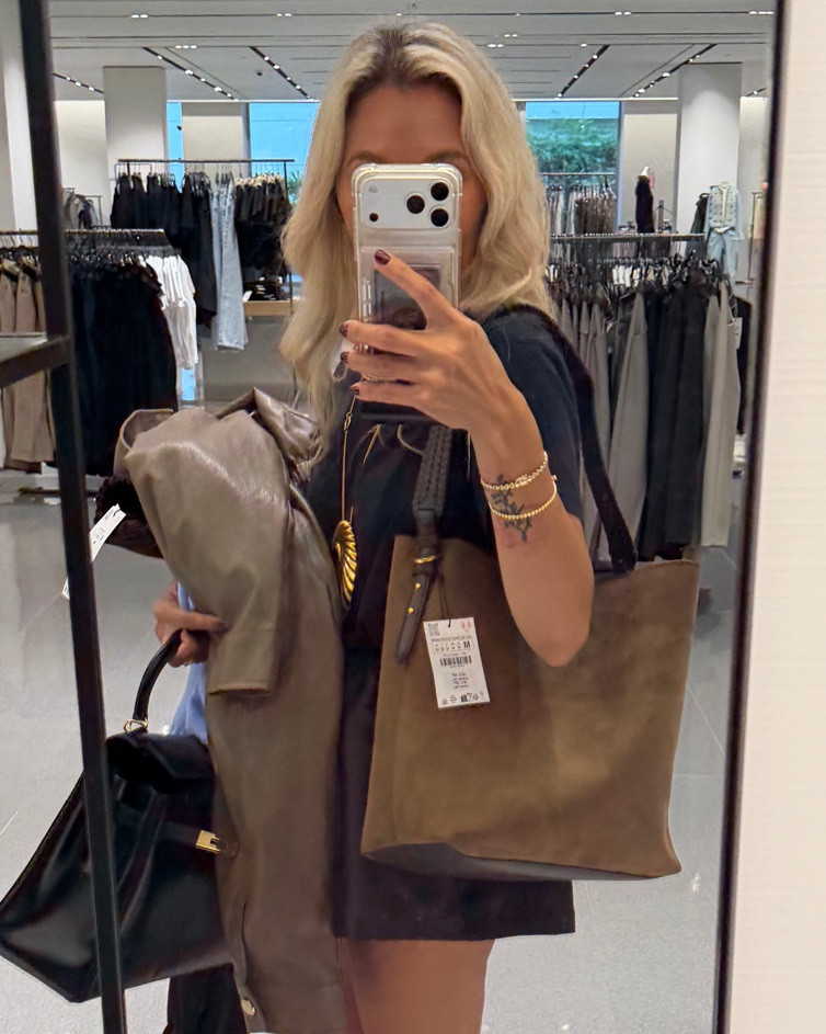 A super affordable fall bag that’s so so soft and size is perfect for daily use! The braided strap is so pretty!

#LTKOver40 #LTKSeasonal #LTKSaleAlert