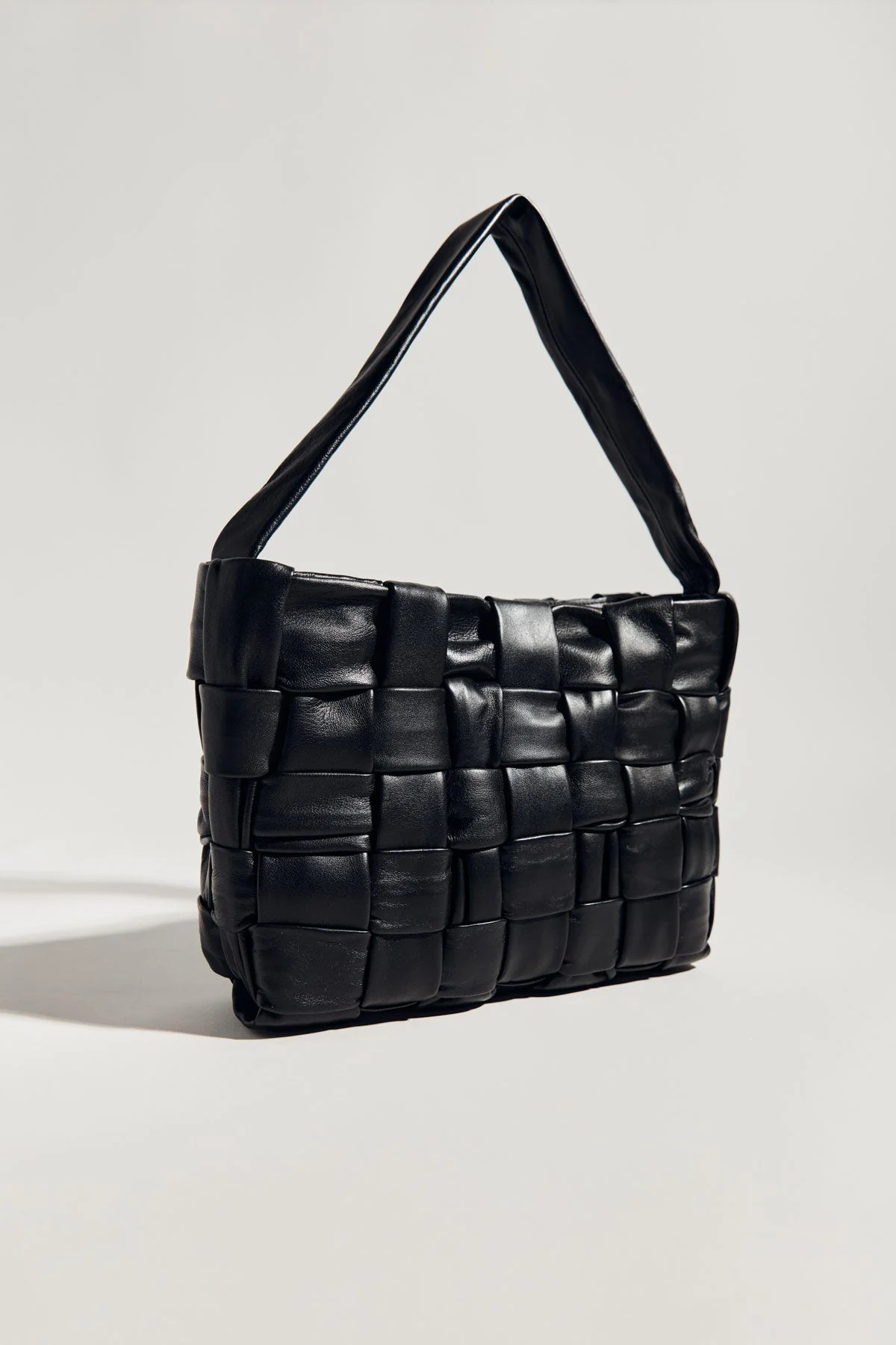 Textured Mini Woven Tote - Black | St. Agni (US, UK, EU)