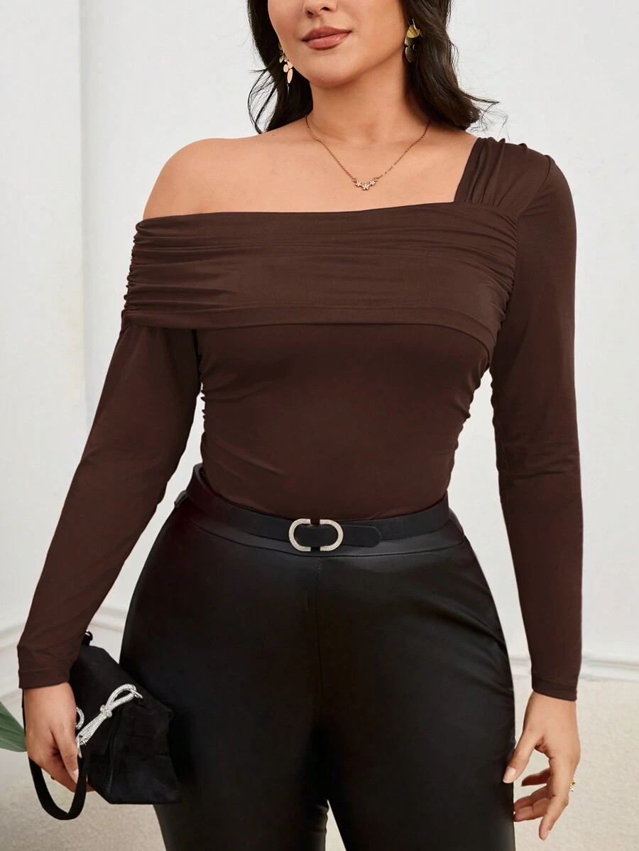 Firerie 1pc Women Plus Size Asymmetric Neckline Long Sleeve T-Shirt, Suitable For Valentine's Day | SHEIN