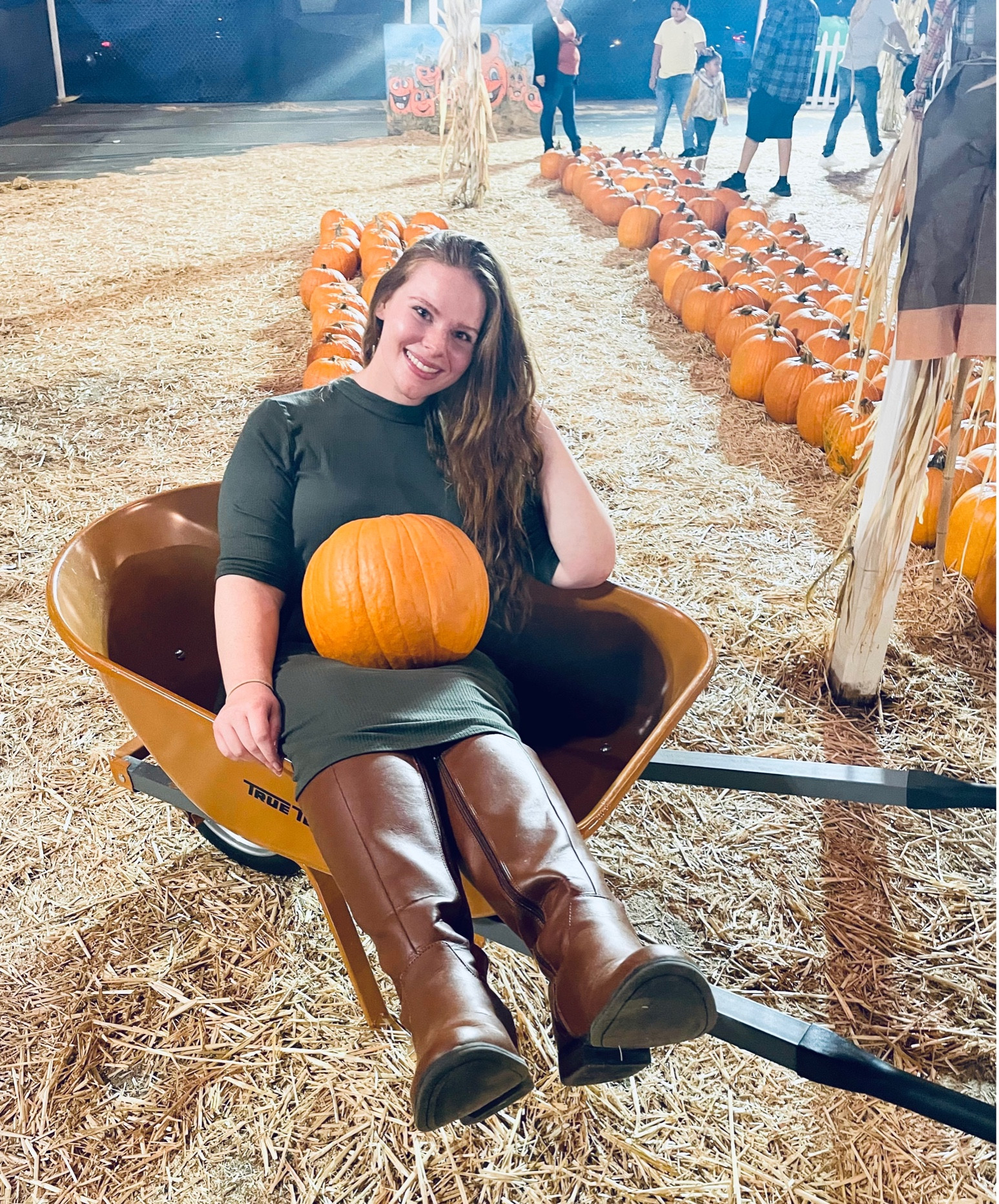 Pumpkin patch season is here! 🎃You know what that means… boot weather is right around the corner!!🍂❄️ 

#LTKshoecrush #LTKstyletip #LTKfit