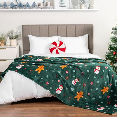 PAVILIA Christmas Gingerbread Throw Blanket | Green Holiday Christmas Fleece Blanket | Soft, Plush, Warm Winter Cabin Throw, 60x80 (Green Gingerbread) | Amazon (US)