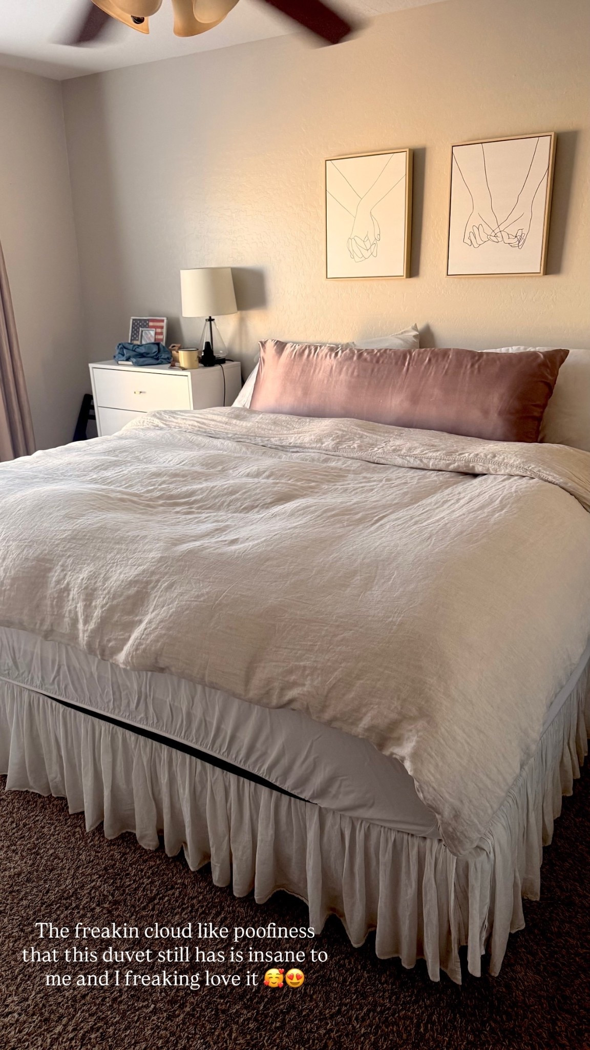 The freakin cloud like poofiness that this duvet still has is insane to me and I freaking love it 🥰😍