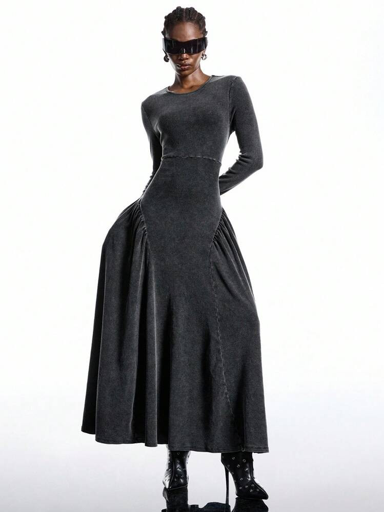 LYSMO 2025 New Minimalist Fall Women's Solid Color Round Neck Long Sleeve Pleated Casual Dress,Fa... | SHEIN