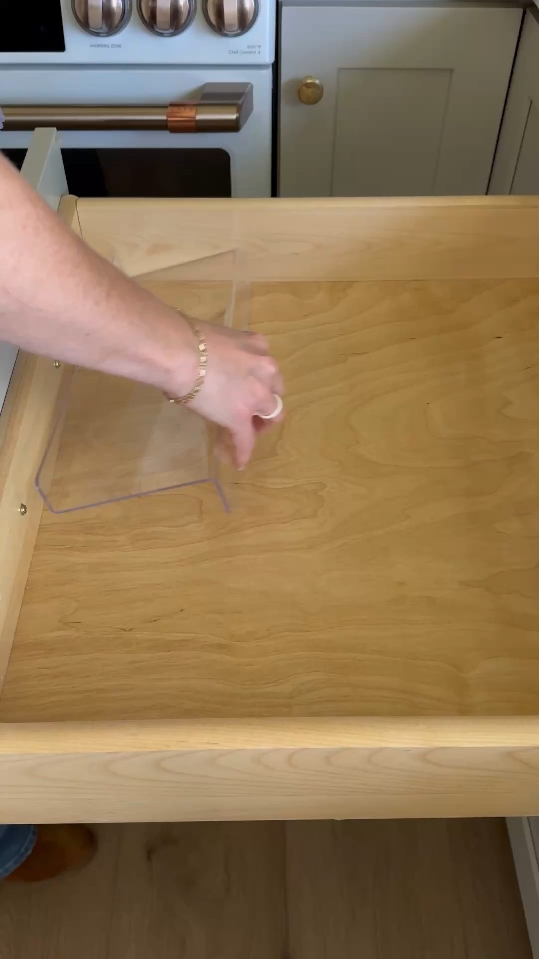 Spice Drawer, Kitchen Organization, Spice Organization 

 #LTKOver40 #LTKHome #LTKFamily