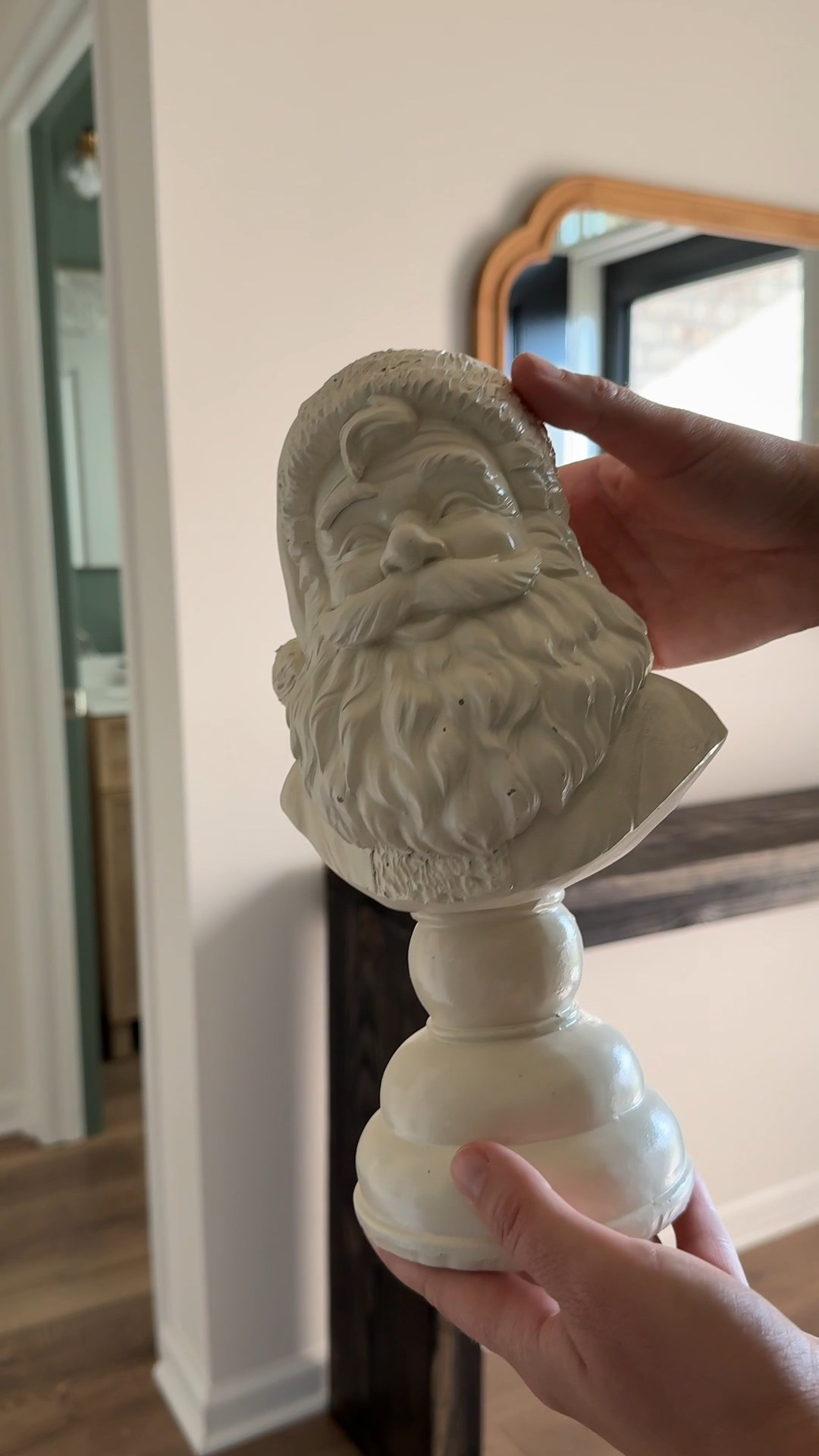The Santa statue head is going viral! And for a good reason, it’s only $15! #christmasdecor

#LTKHome #LTKSeasonal