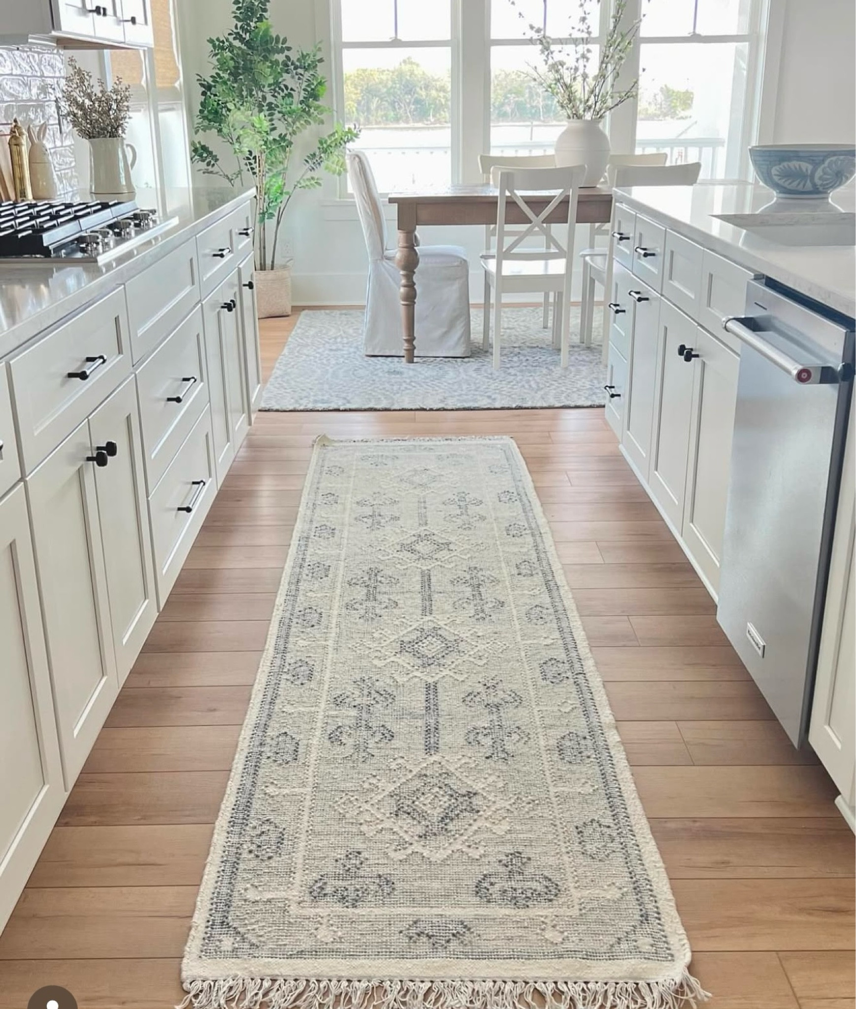 My favorite Serena & Lily rug is on sale. It’s so pretty and so popular! 

#LTKStyleTip #LTKHome #LTKSaleAlert