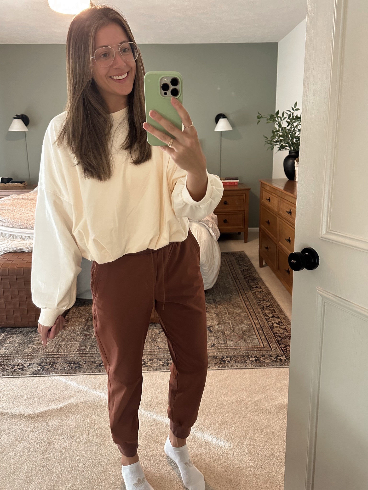 Such a good transition piece to fall! I’m super impressed with the quality of this JoyLab bubble hem top from Target 🎯 

#LTKActive #LTKSeasonal #LTKFindsUnder50