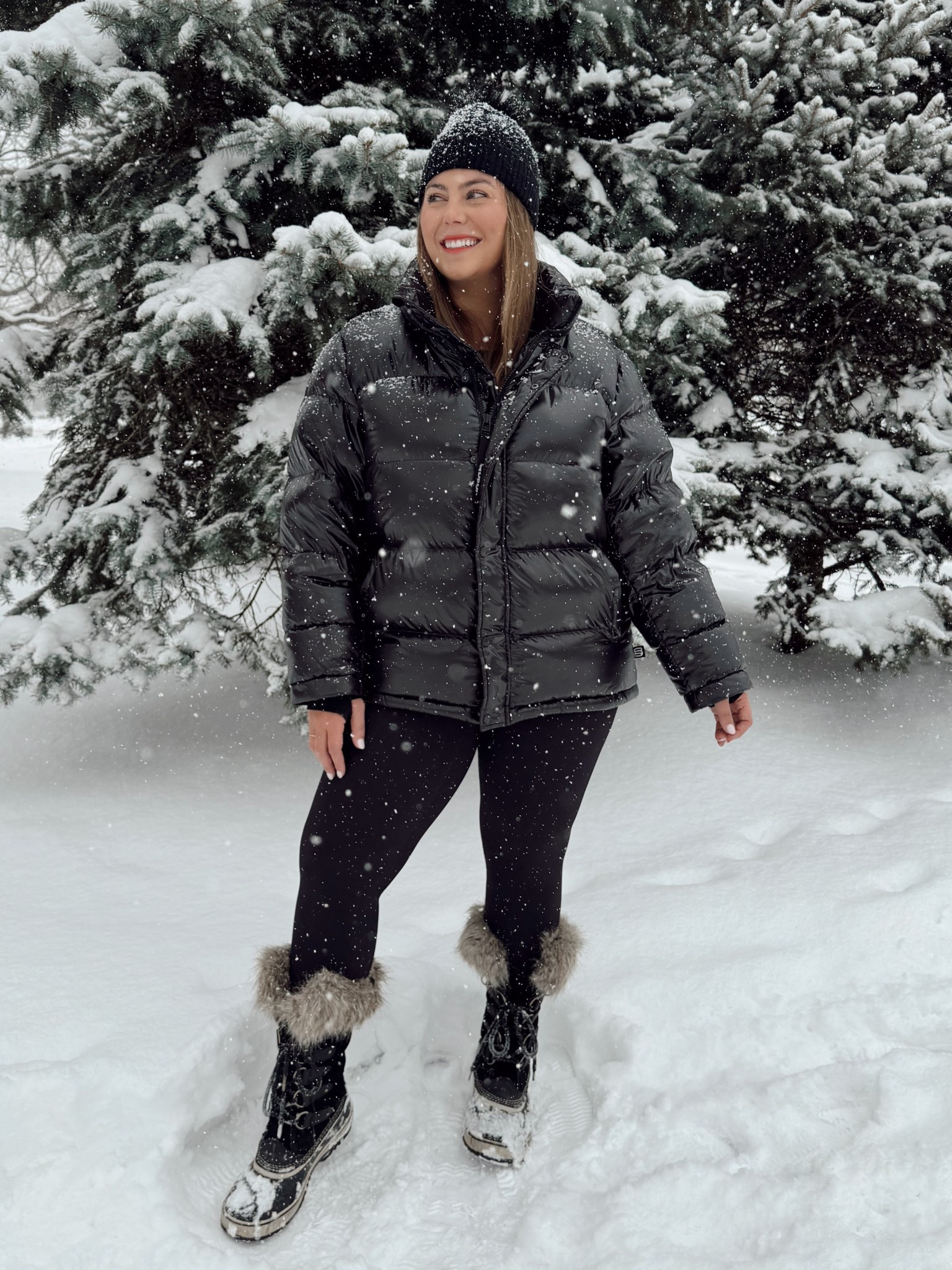 Aritzia early Black Friday sale! Get 20% off everything + 10% off the Super Puff coat. Wearing size XL. 

#LTKSaleAlert #LTKCyberWeek #LTKMidsize