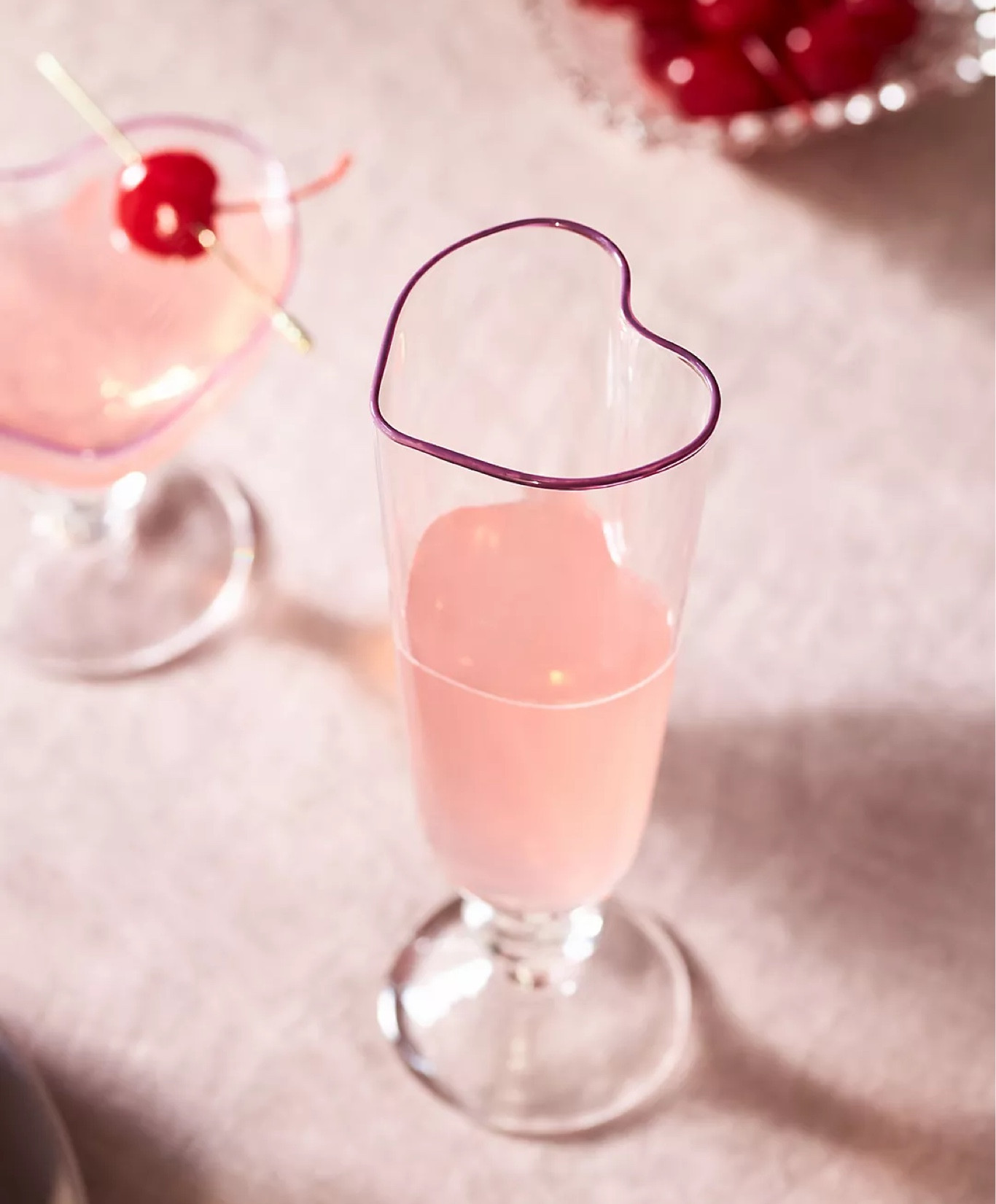 💜🩷 How pretty are these champagne flutes! Perfect for anniversaries, engagements & Valentines. 

#LTKGiftGuide #LTKfindsunder50 #LTKSeasonal