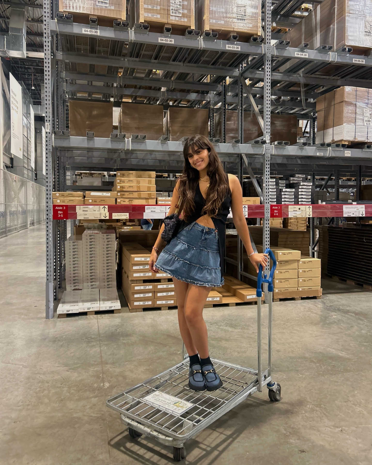 Ikea fit check

*purse is discontinued but it’s from MANGO*!